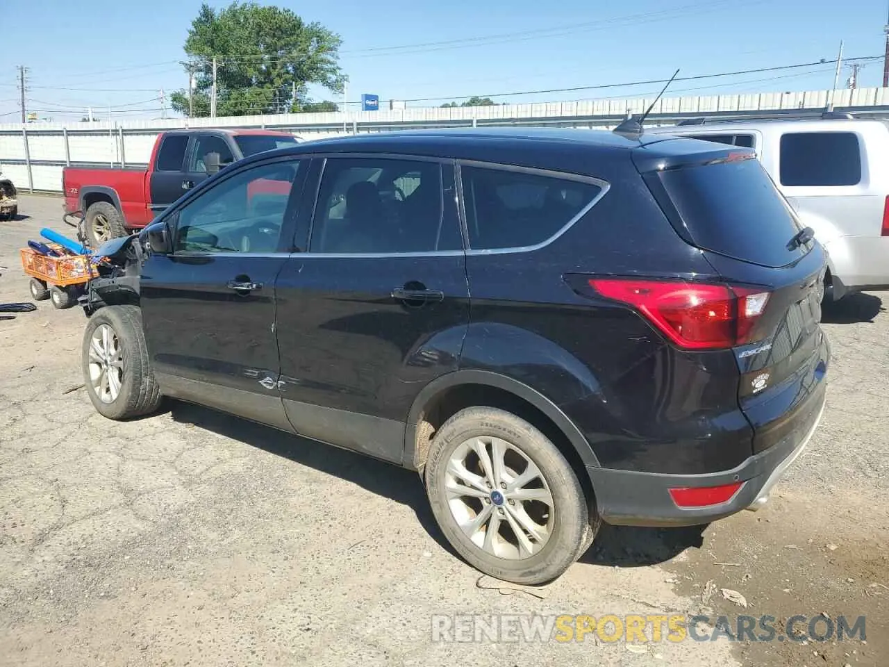 2 Фотография поврежденного автомобиля 1FMCU0GD4KUB65082 FORD ESCAPE 2019