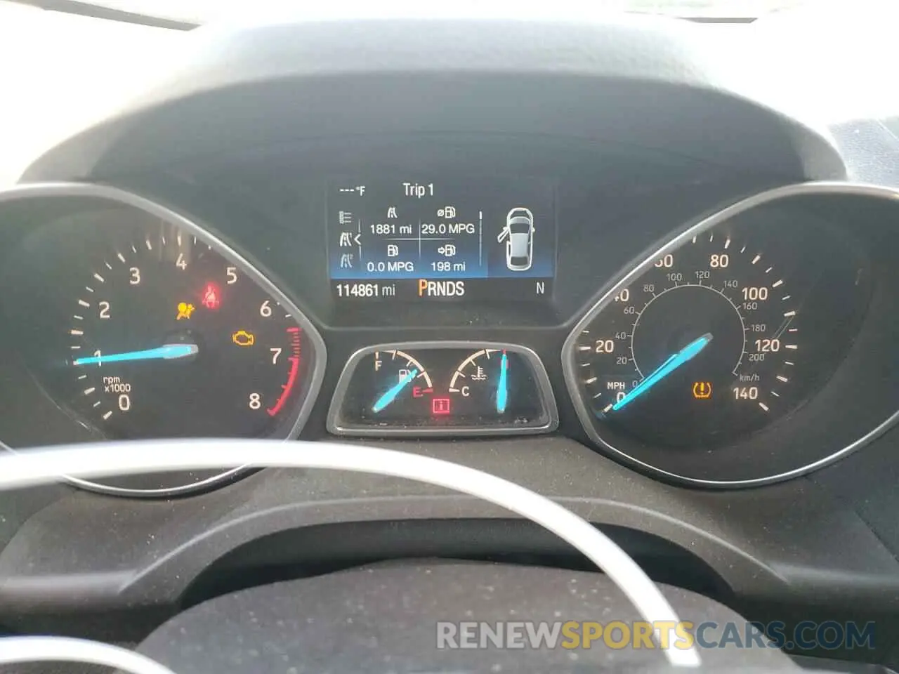 9 Photograph of a damaged car 1FMCU0GD4KUC20811 FORD ESCAPE 2019