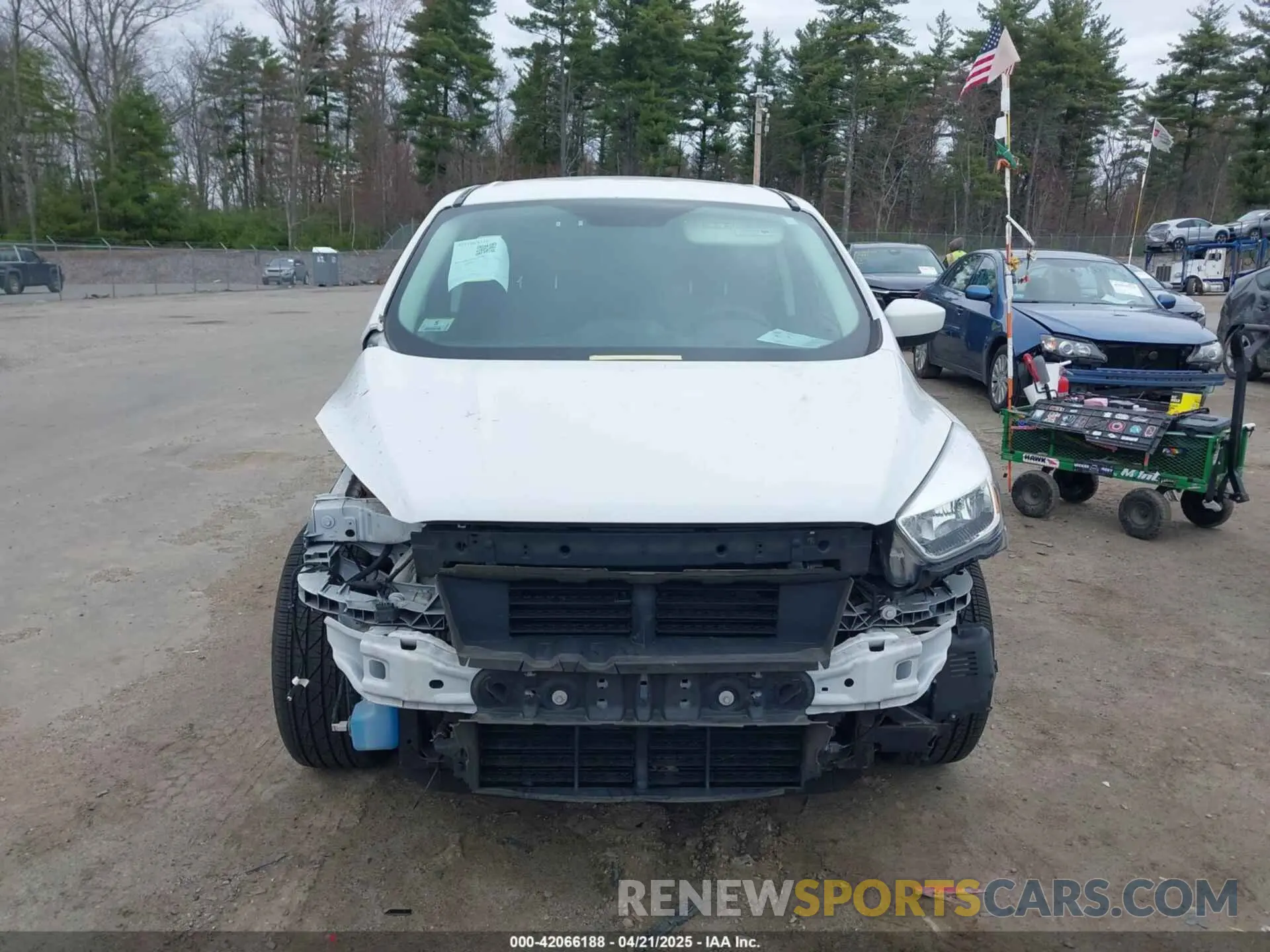 13 Photograph of a damaged car 1FMCU0GD4KUC35521 FORD ESCAPE 2019