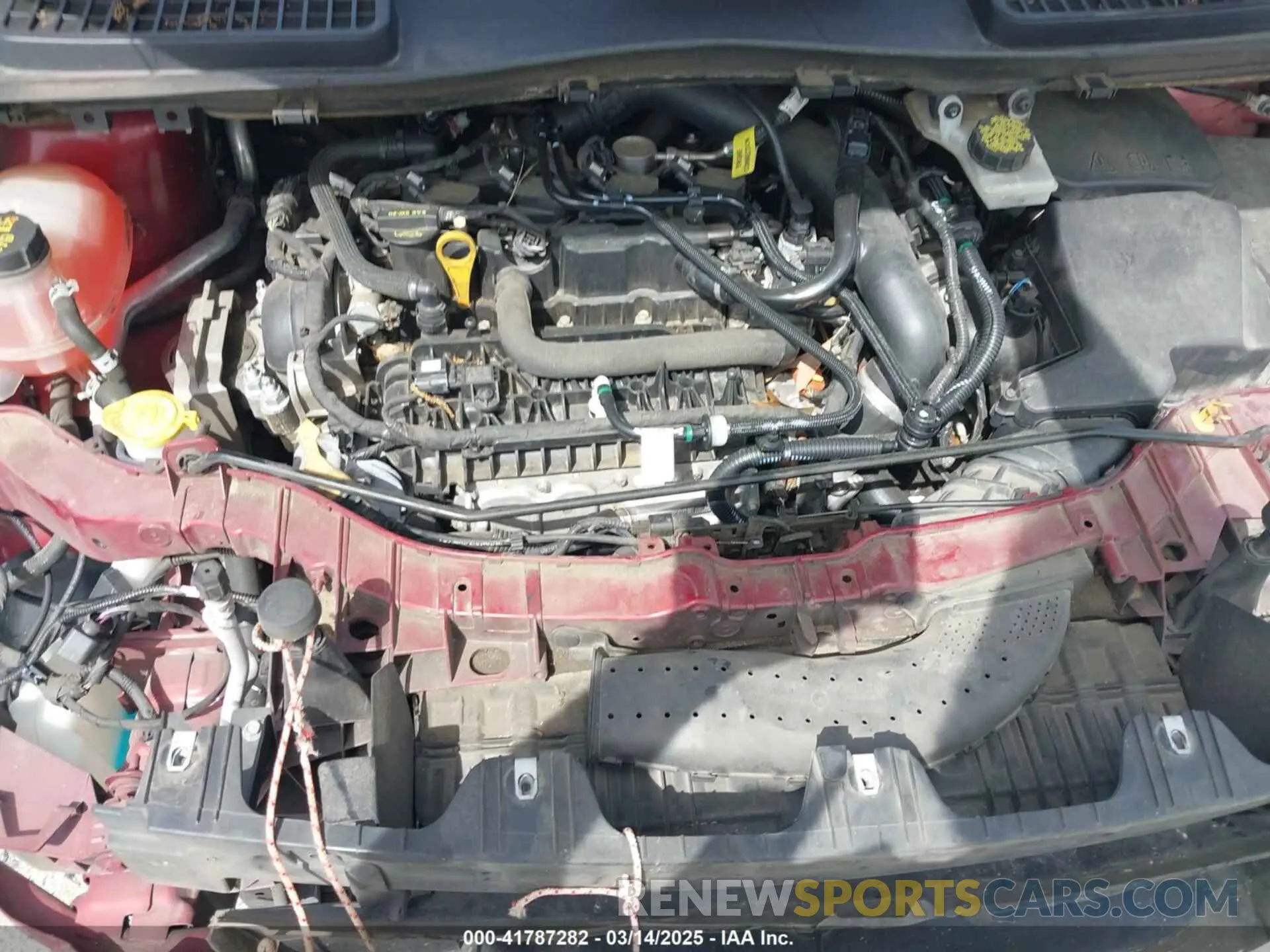 10 Photograph of a damaged car 1FMCU0GD5KUB20300 FORD ESCAPE 2019