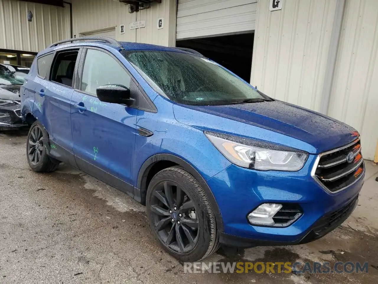 4 Фотография поврежденного автомобиля 1FMCU0GD5KUB22466 FORD ESCAPE 2019