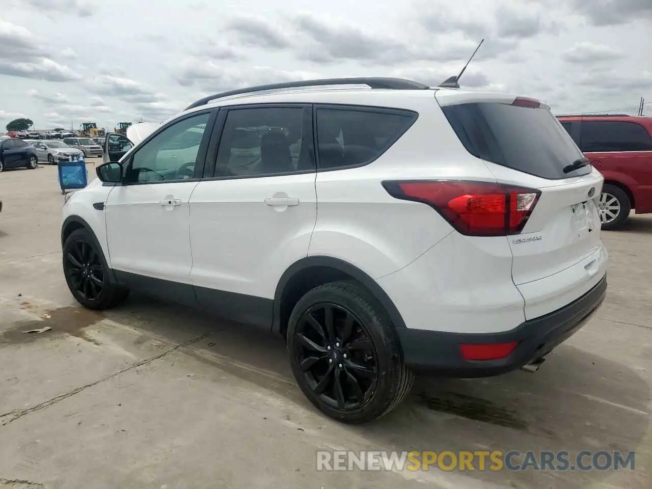 2 Photograph of a damaged car 1FMCU0GD5KUB25951 FORD ESCAPE 2019