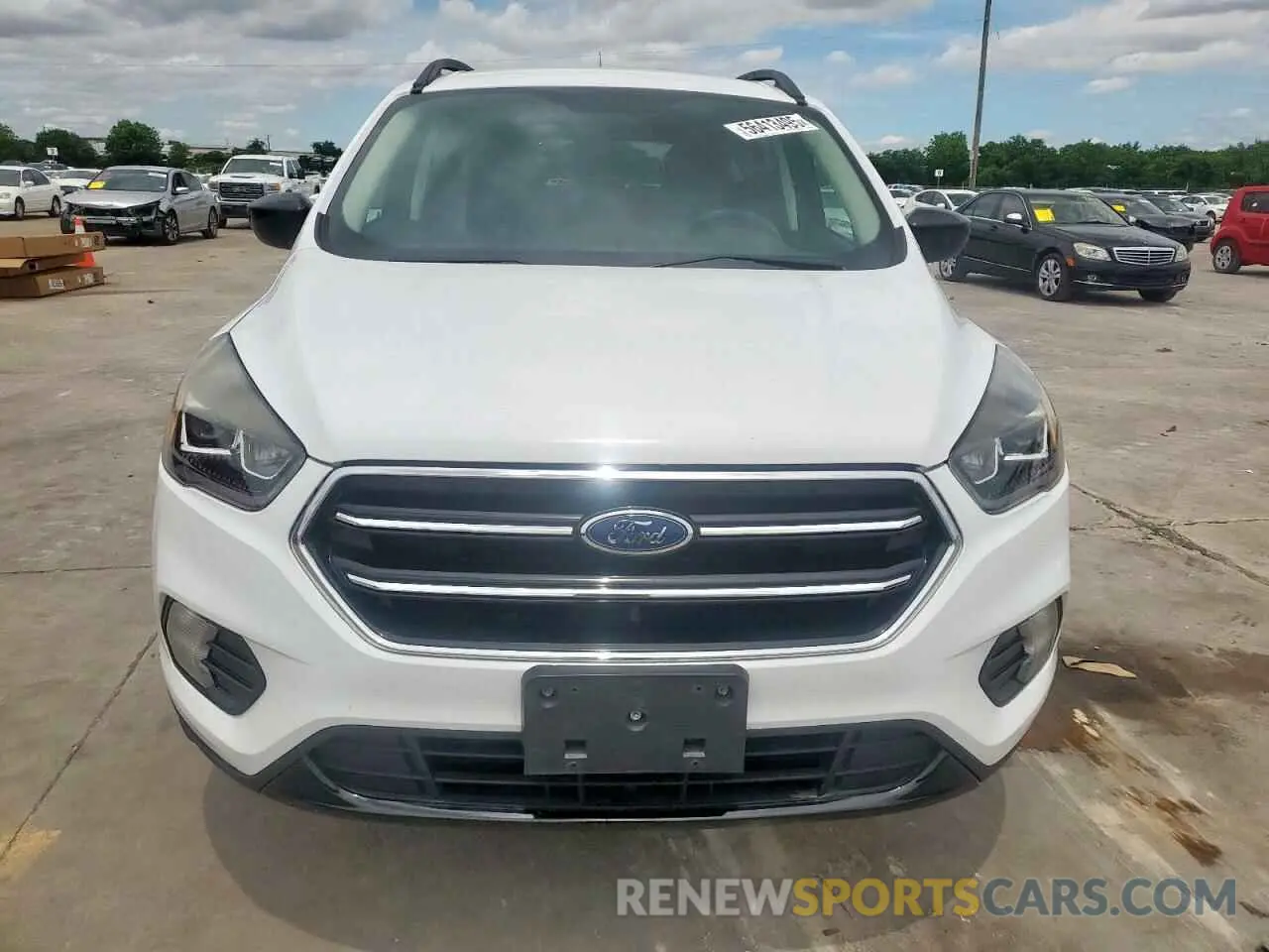 5 Photograph of a damaged car 1FMCU0GD5KUB25951 FORD ESCAPE 2019