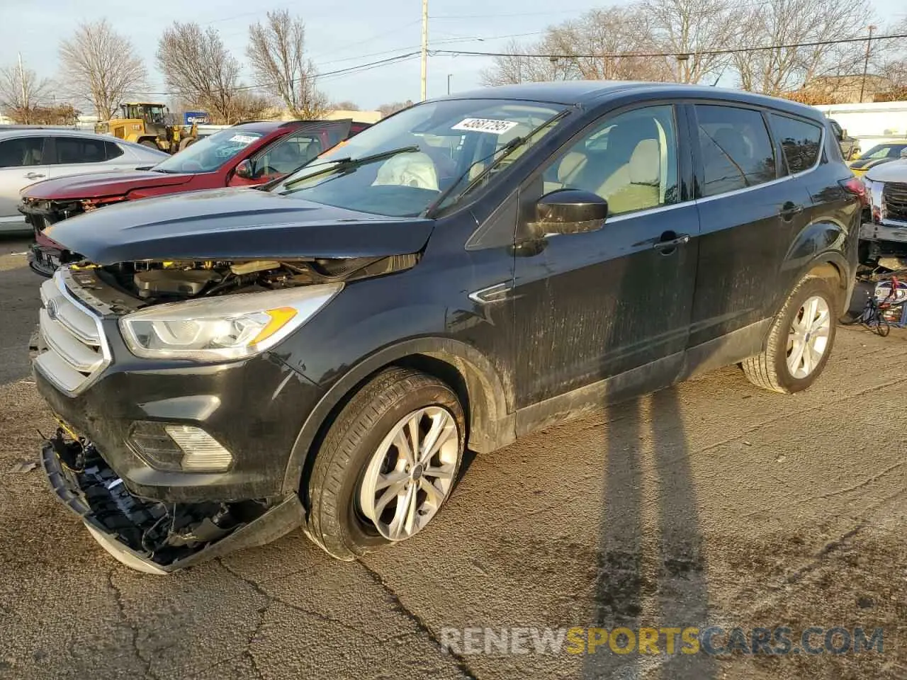 1 Фотография поврежденного автомобиля 1FMCU0GD5KUB32527 FORD ESCAPE 2019