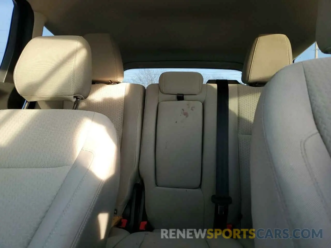 10 Фотография поврежденного автомобиля 1FMCU0GD5KUB32527 FORD ESCAPE 2019