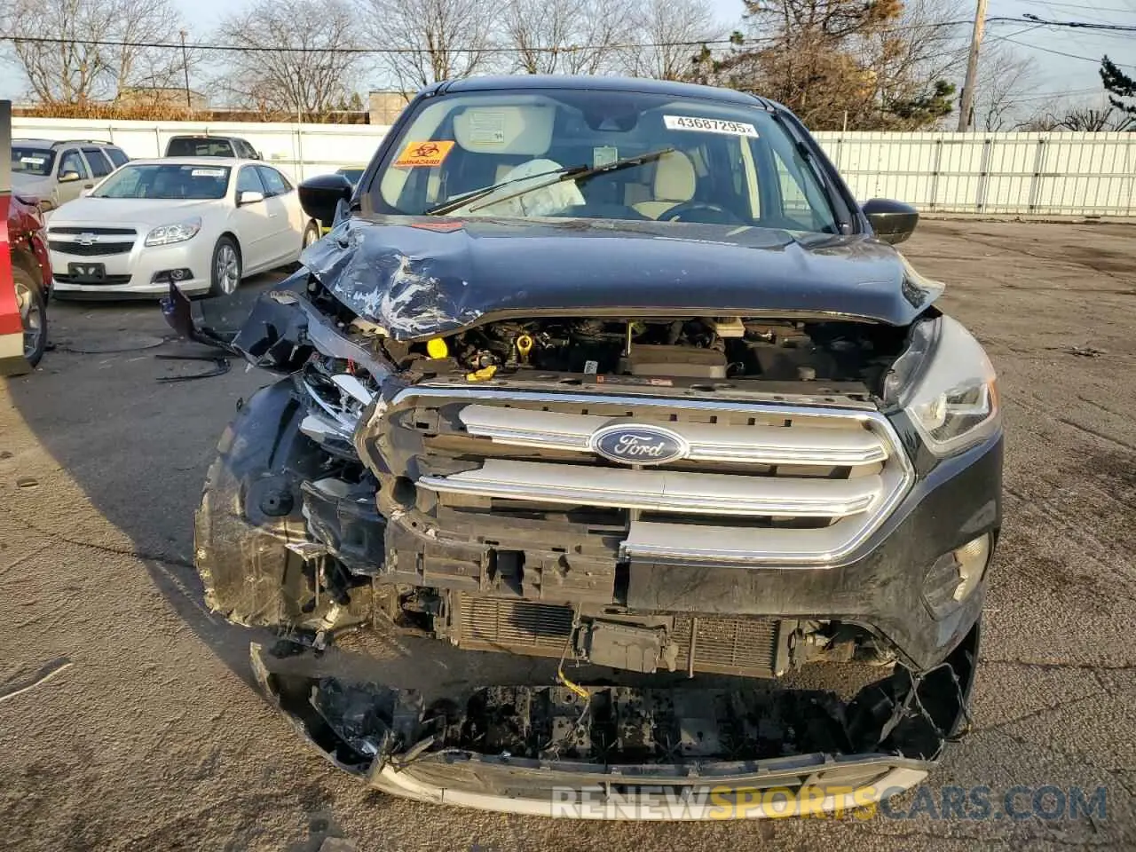 5 Фотография поврежденного автомобиля 1FMCU0GD5KUB32527 FORD ESCAPE 2019