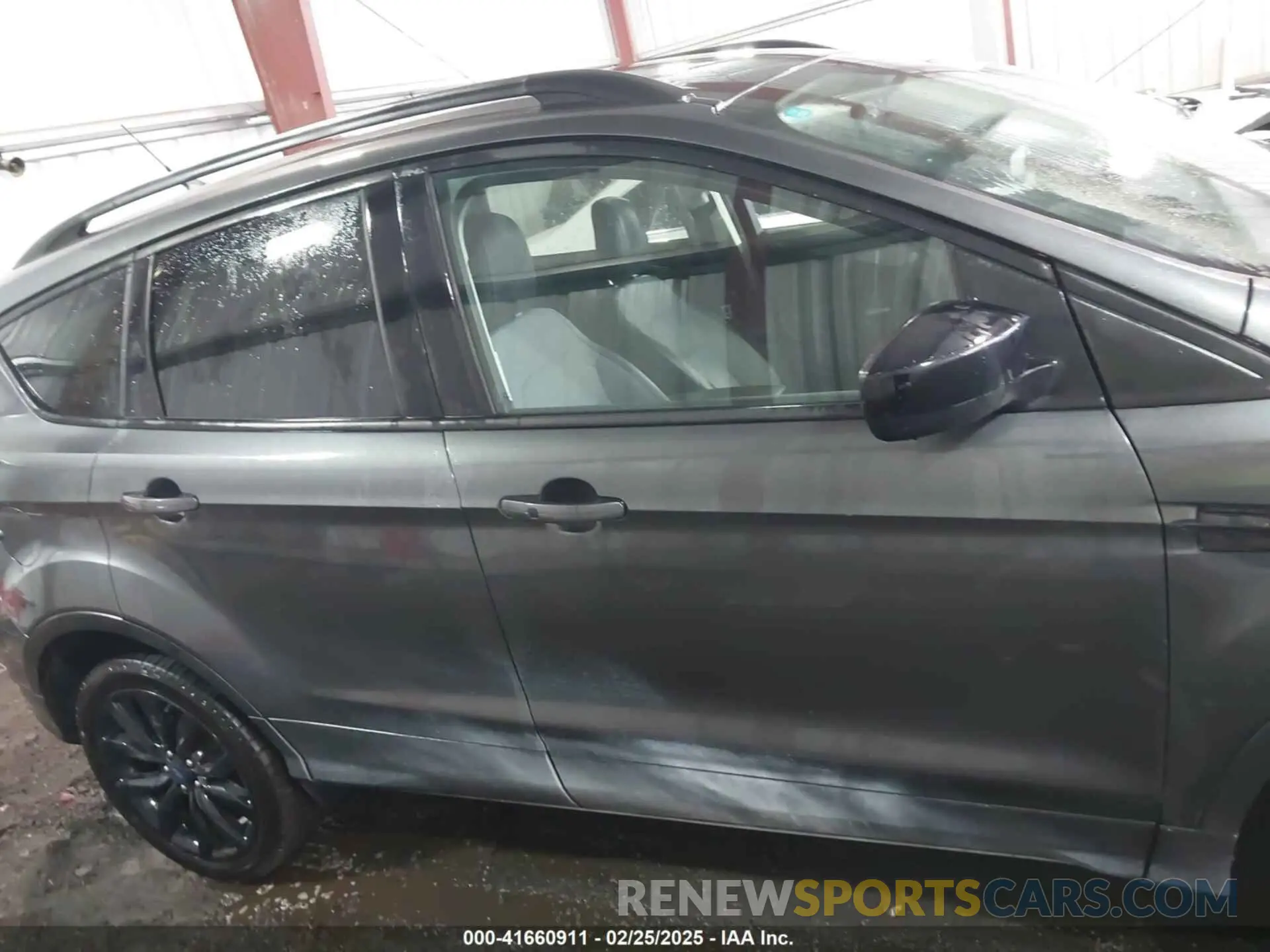 13 Фотография поврежденного автомобиля 1FMCU0GD5KUB75653 FORD ESCAPE 2019