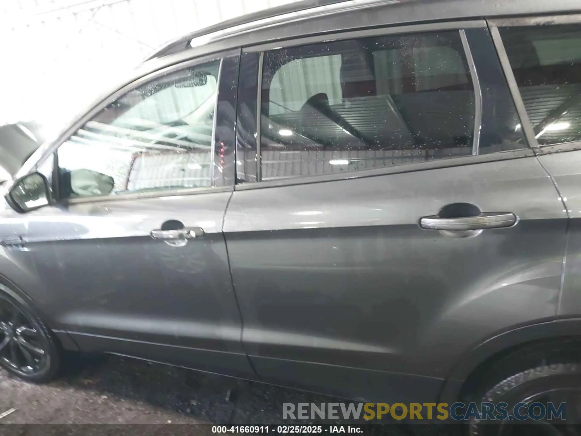 14 Фотография поврежденного автомобиля 1FMCU0GD5KUB75653 FORD ESCAPE 2019