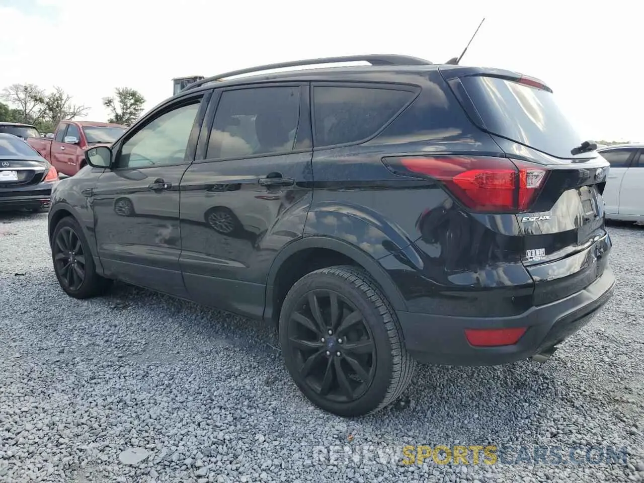 2 Photograph of a damaged car 1FMCU0GD5KUC20168 FORD ESCAPE 2019