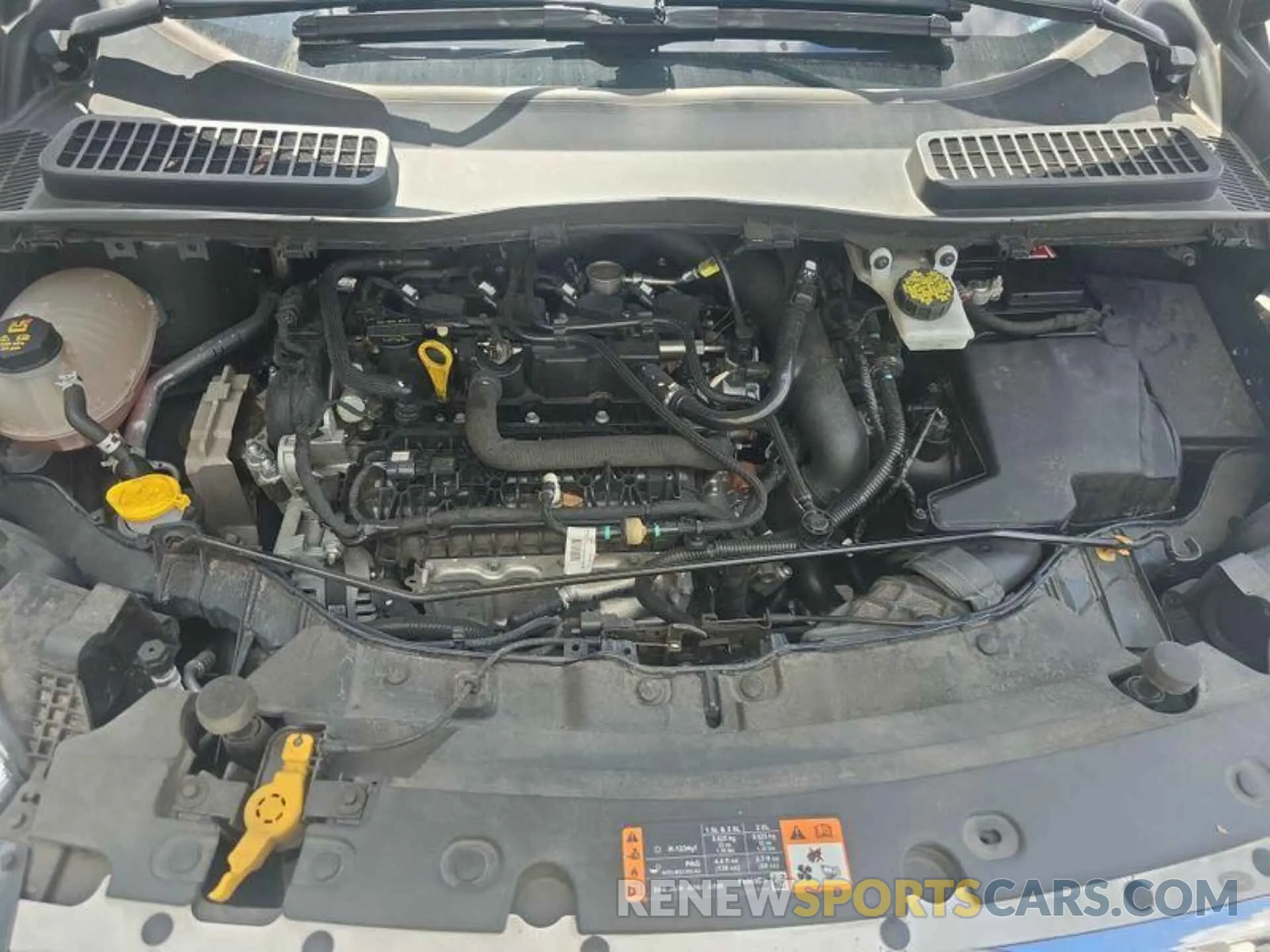 4 Фотография поврежденного автомобиля 1FMCU0GD5KUC46625 FORD ESCAPE 2019