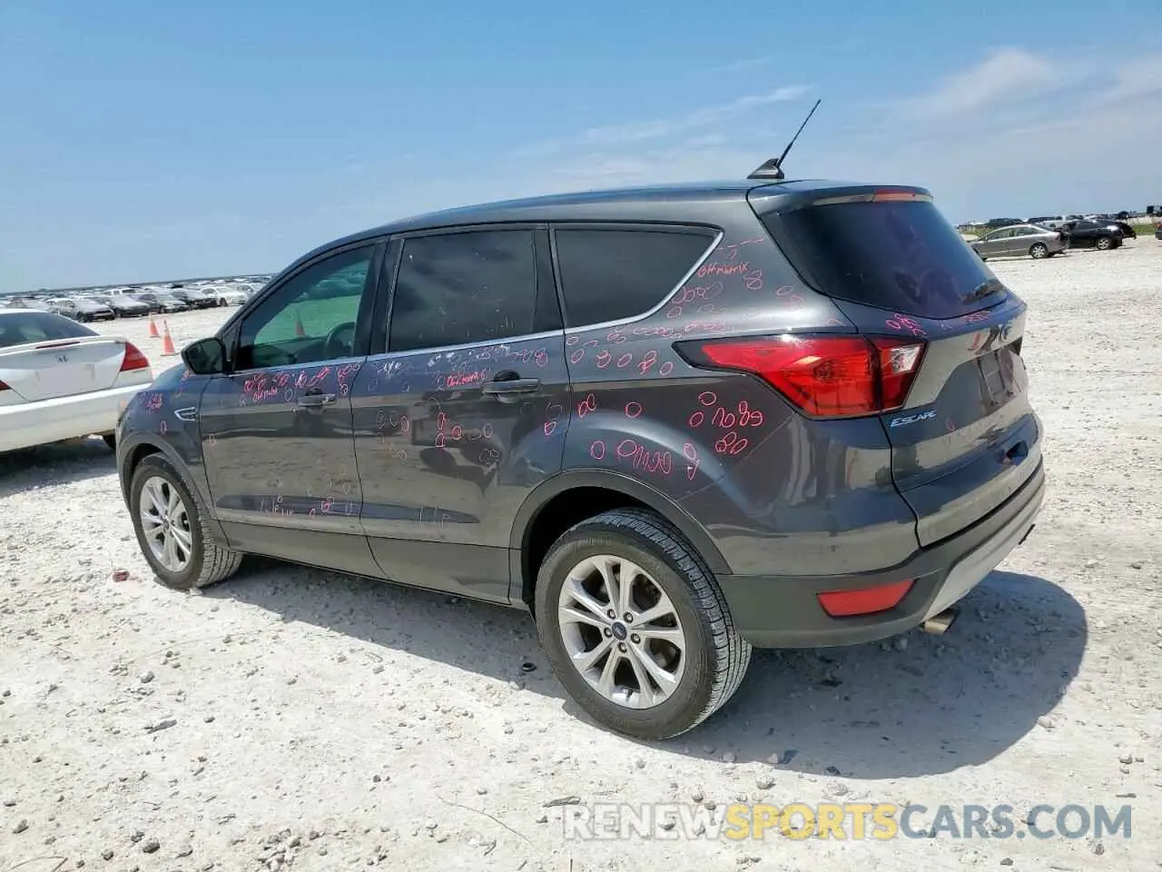 2 Фотография поврежденного автомобиля 1FMCU0GD6KUA04863 FORD ESCAPE 2019