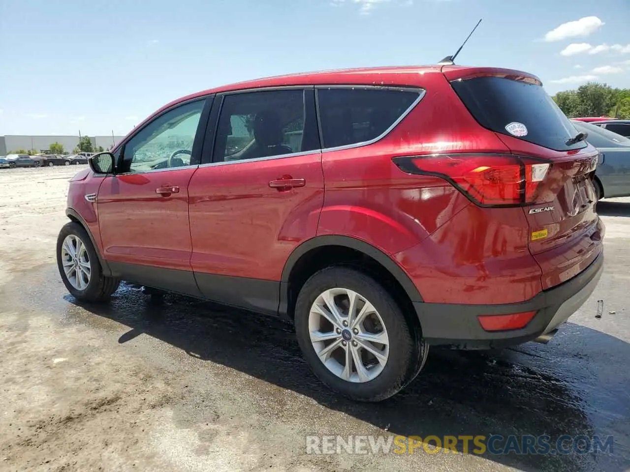 2 Photograph of a damaged car 1FMCU0GD6KUA12106 FORD ESCAPE 2019