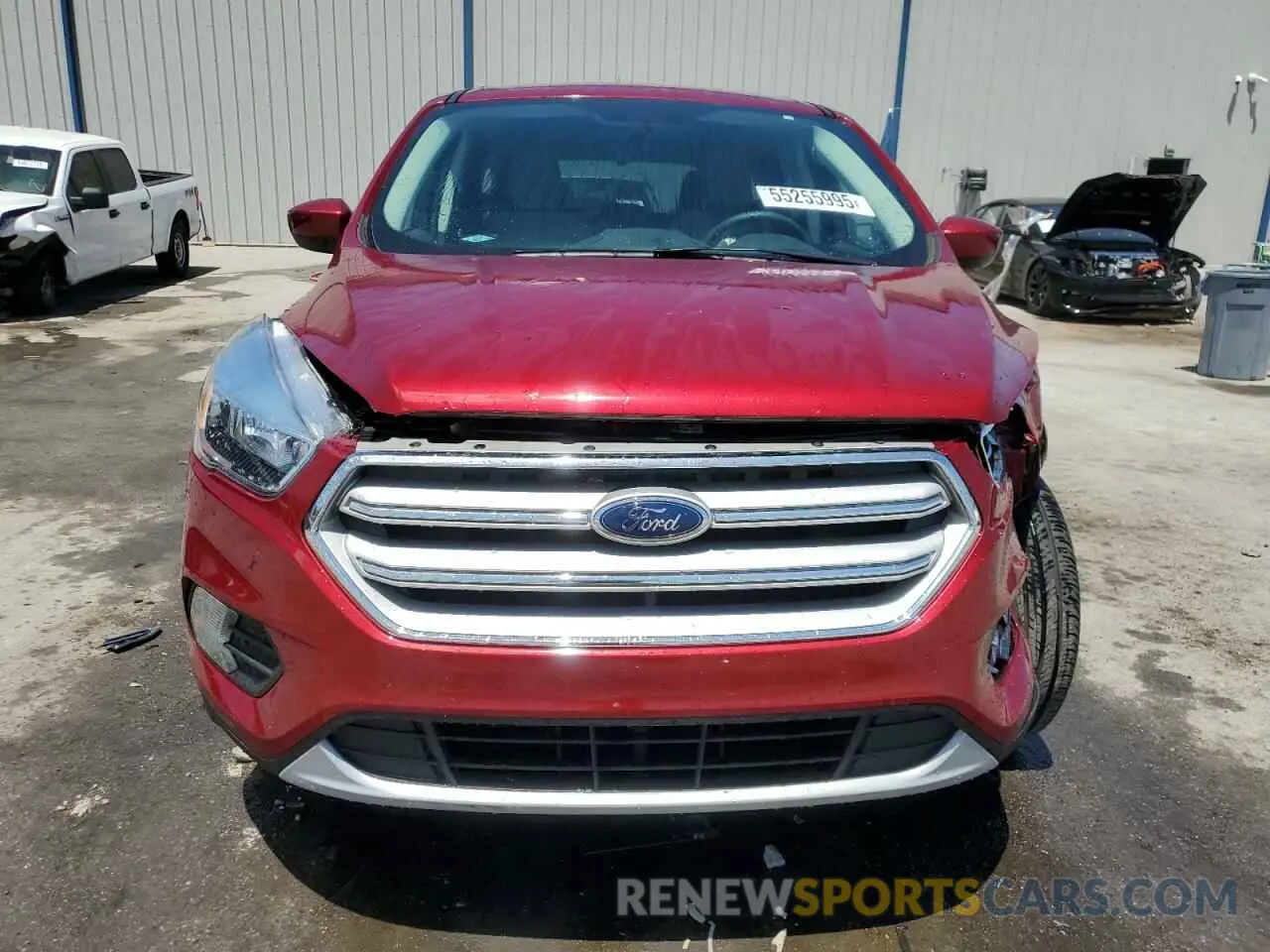 5 Photograph of a damaged car 1FMCU0GD6KUA12106 FORD ESCAPE 2019