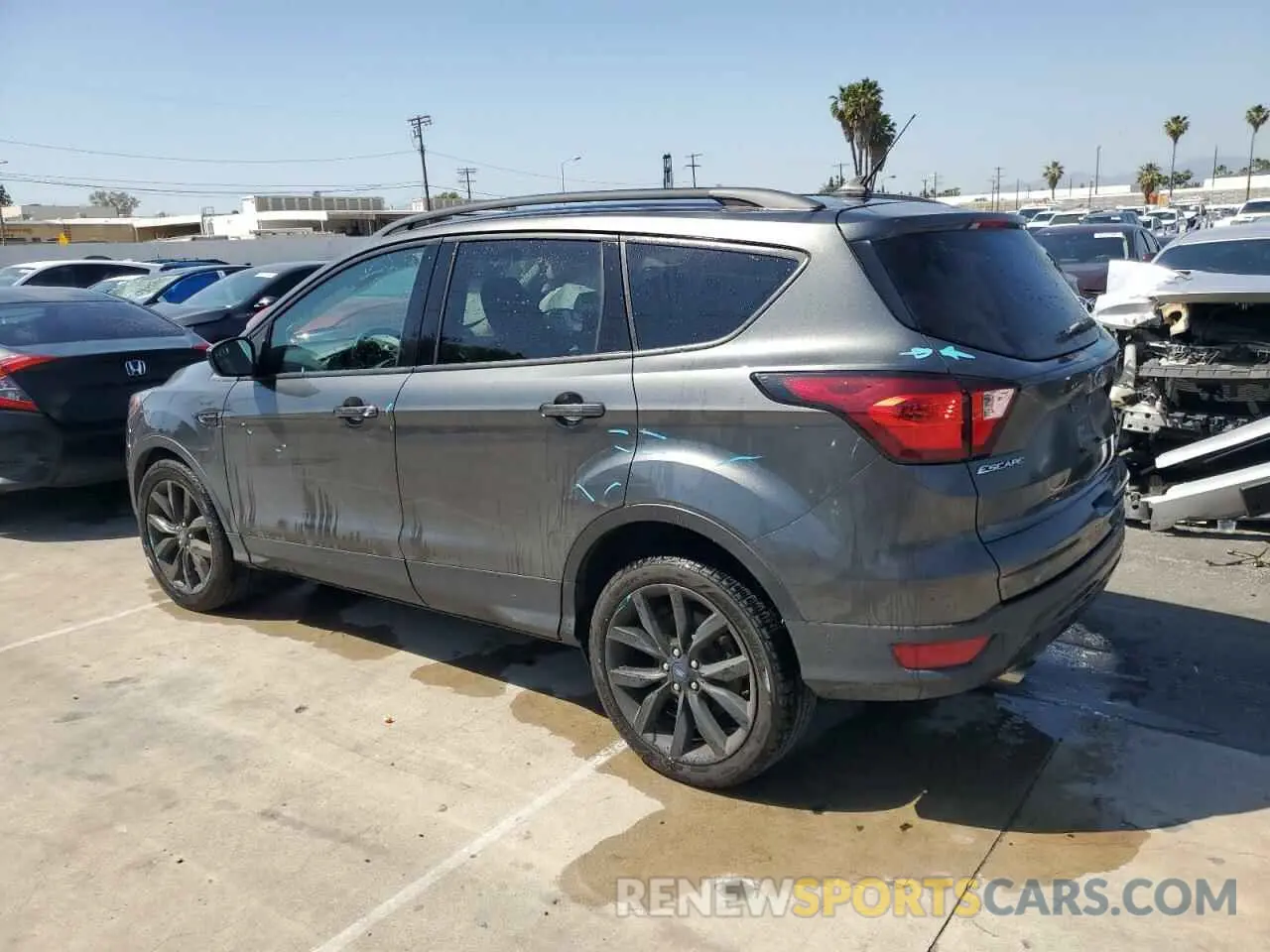 2 Photograph of a damaged car 1FMCU0GD6KUA25082 FORD ESCAPE 2019