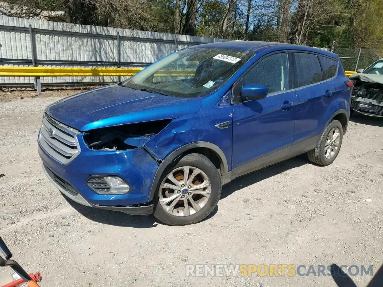 1 Photograph of a damaged car 1FMCU0GD6KUA32596 FORD ESCAPE 2019