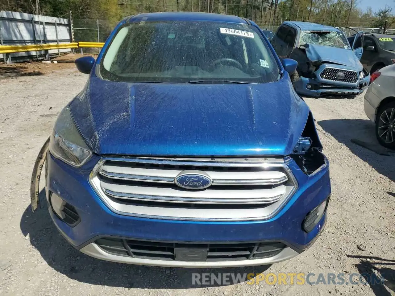 5 Photograph of a damaged car 1FMCU0GD6KUA32596 FORD ESCAPE 2019