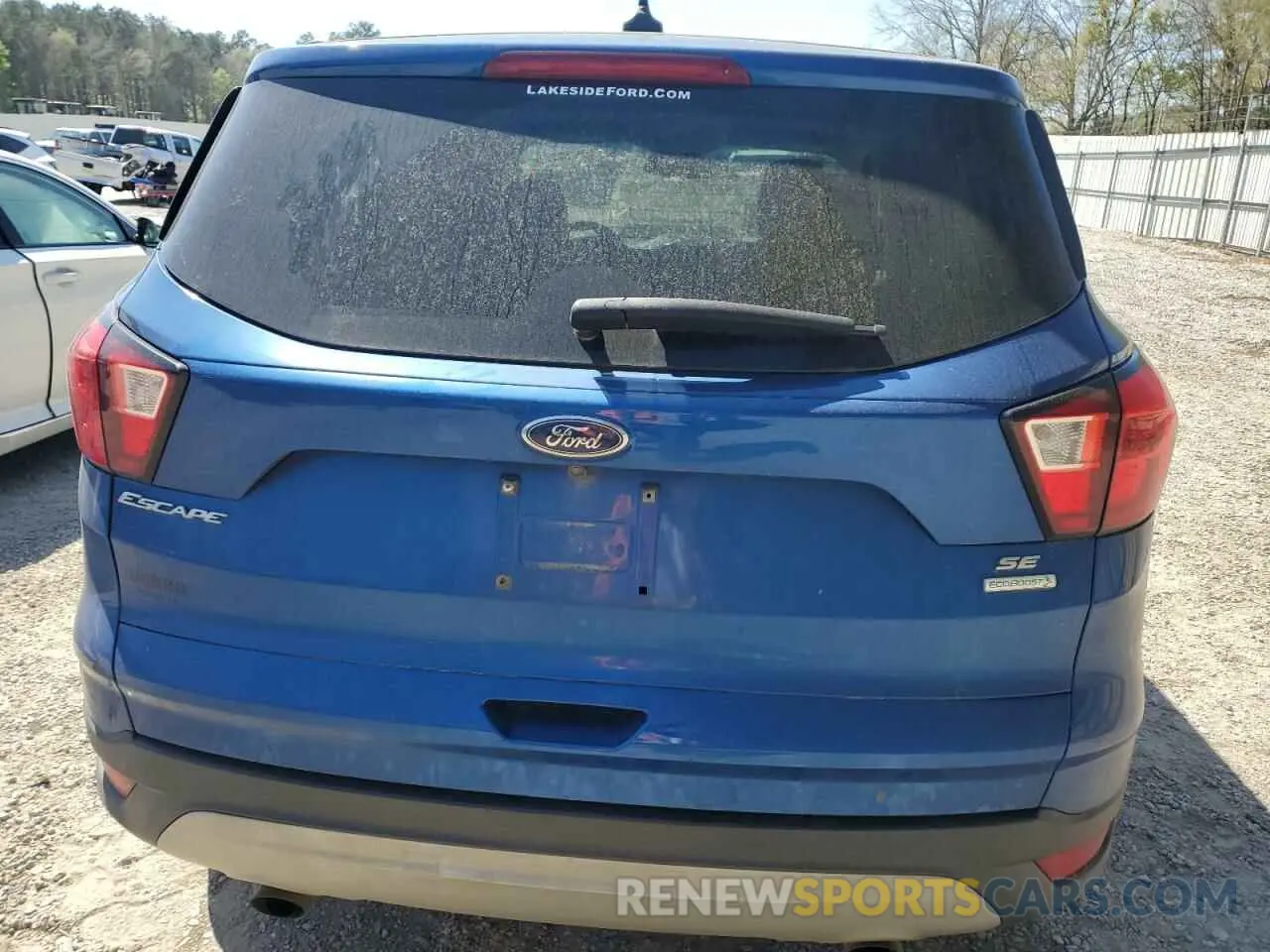 6 Photograph of a damaged car 1FMCU0GD6KUA32596 FORD ESCAPE 2019