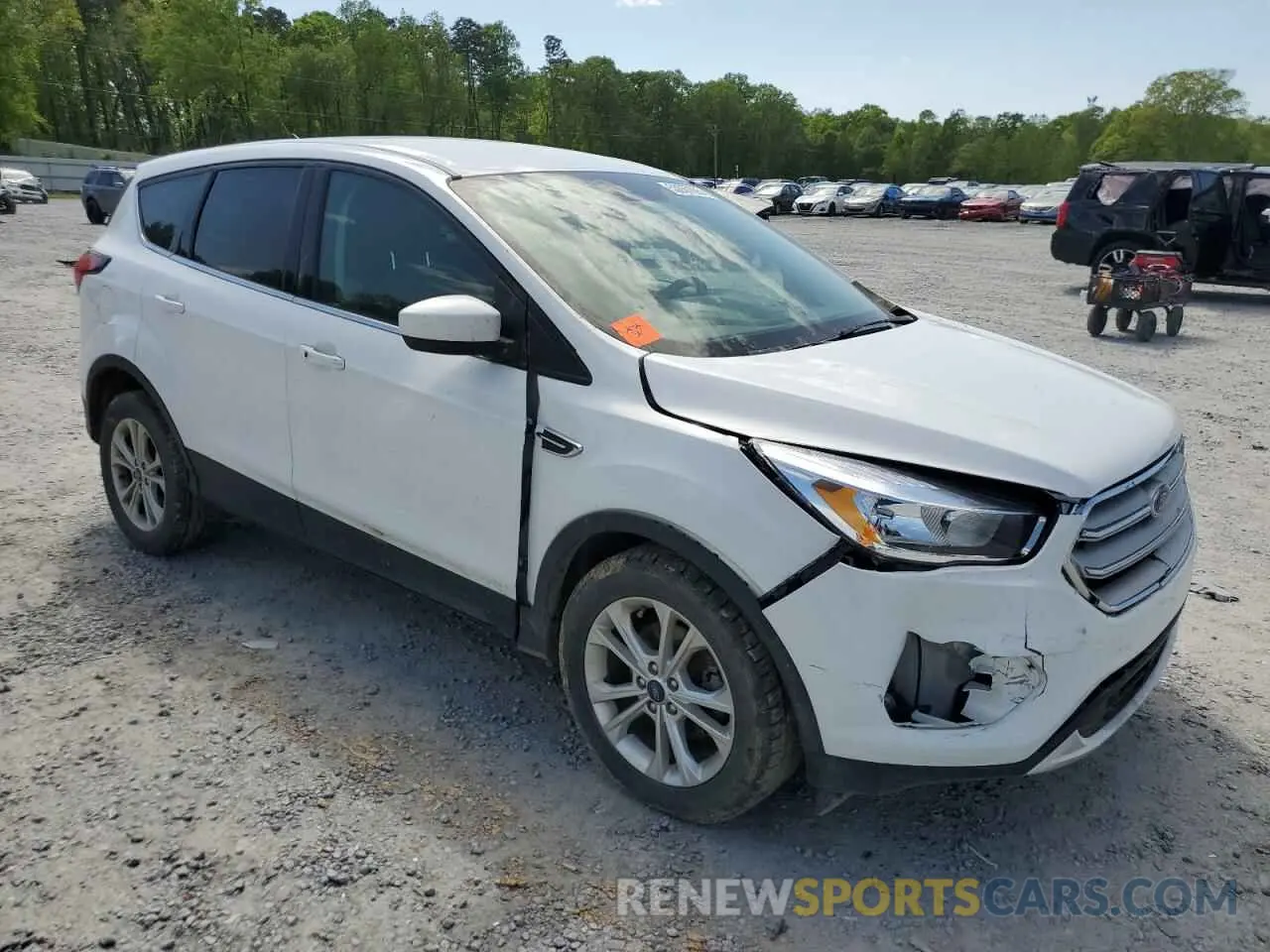4 Photograph of a damaged car 1FMCU0GD6KUB46341 FORD ESCAPE 2019