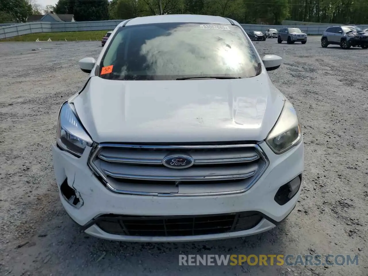 5 Photograph of a damaged car 1FMCU0GD6KUB46341 FORD ESCAPE 2019