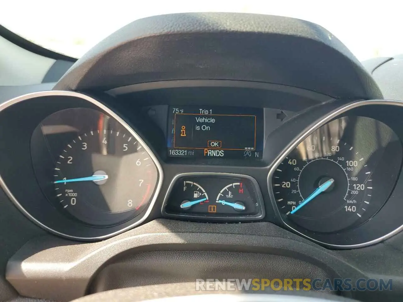 9 Photograph of a damaged car 1FMCU0GD6KUC34323 FORD ESCAPE 2019