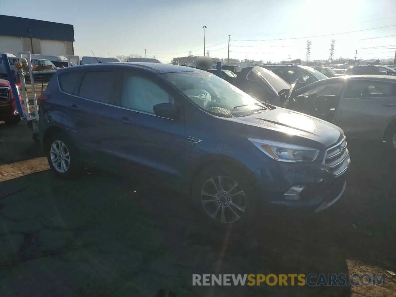 4 Фотография поврежденного автомобиля 1FMCU0GD7KUA16410 FORD ESCAPE 2019