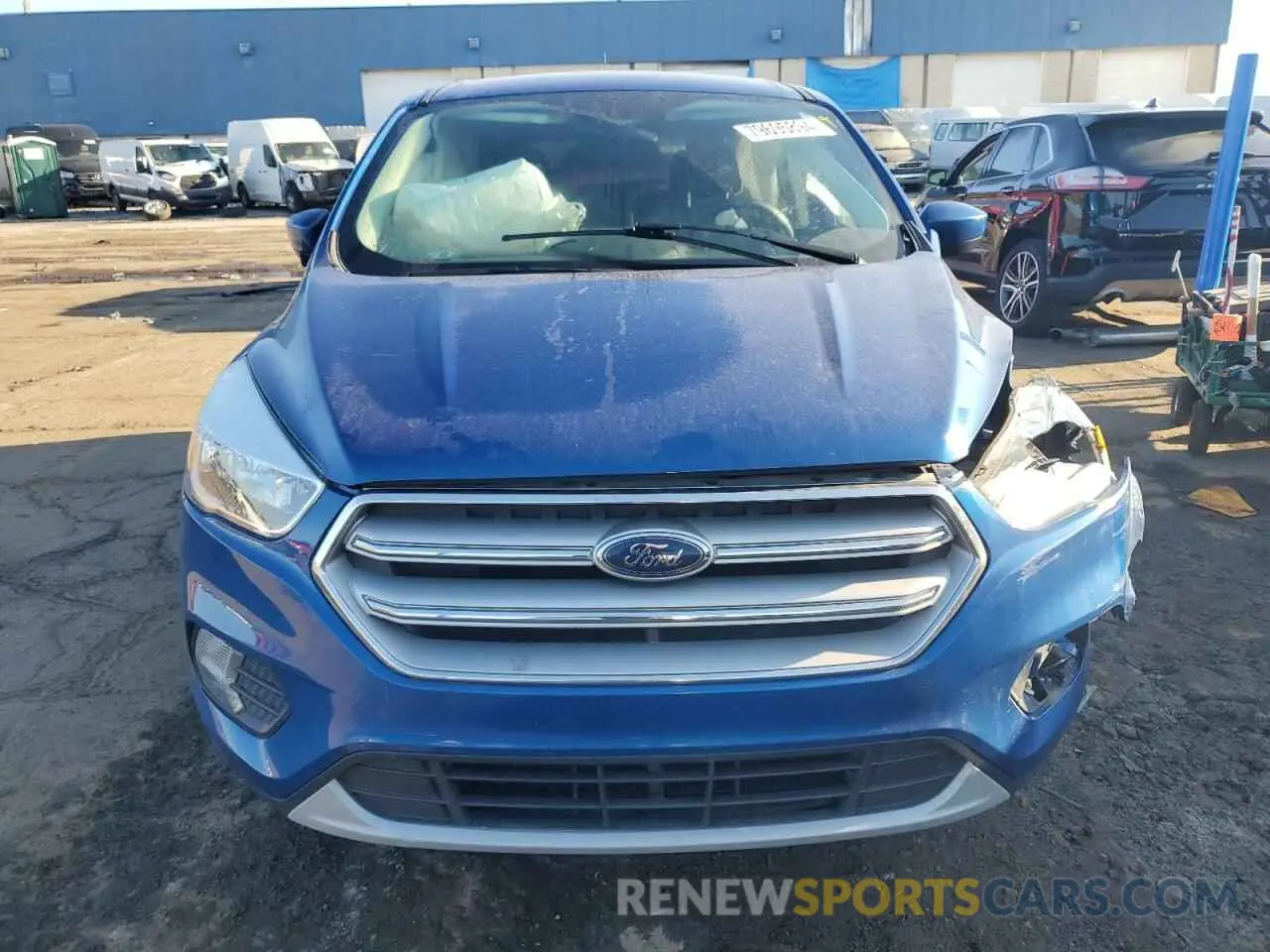 5 Фотография поврежденного автомобиля 1FMCU0GD7KUA16410 FORD ESCAPE 2019