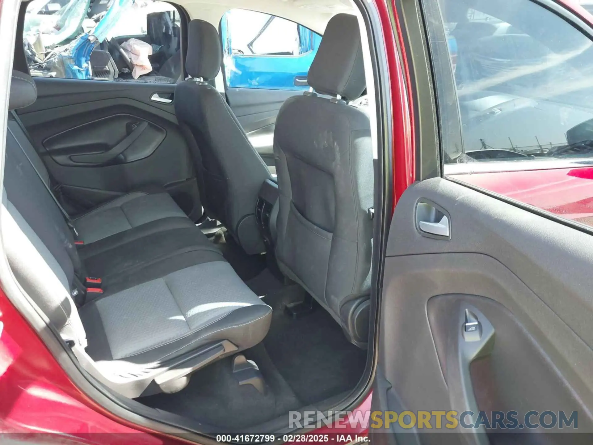 8 Фотография поврежденного автомобиля 1FMCU0GD7KUA79071 FORD ESCAPE 2019