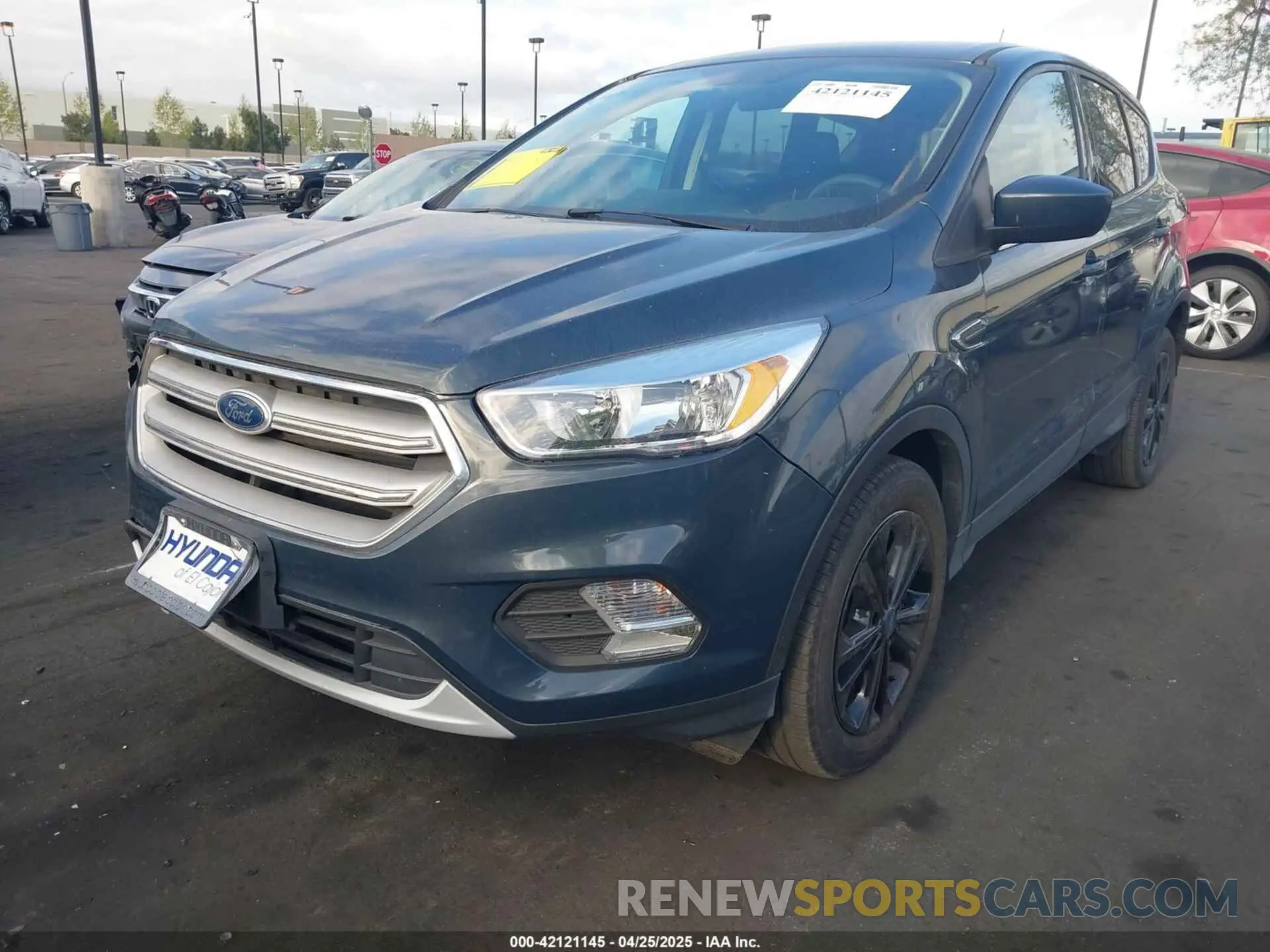 2 Photograph of a damaged car 1FMCU0GD7KUB32397 FORD ESCAPE 2019