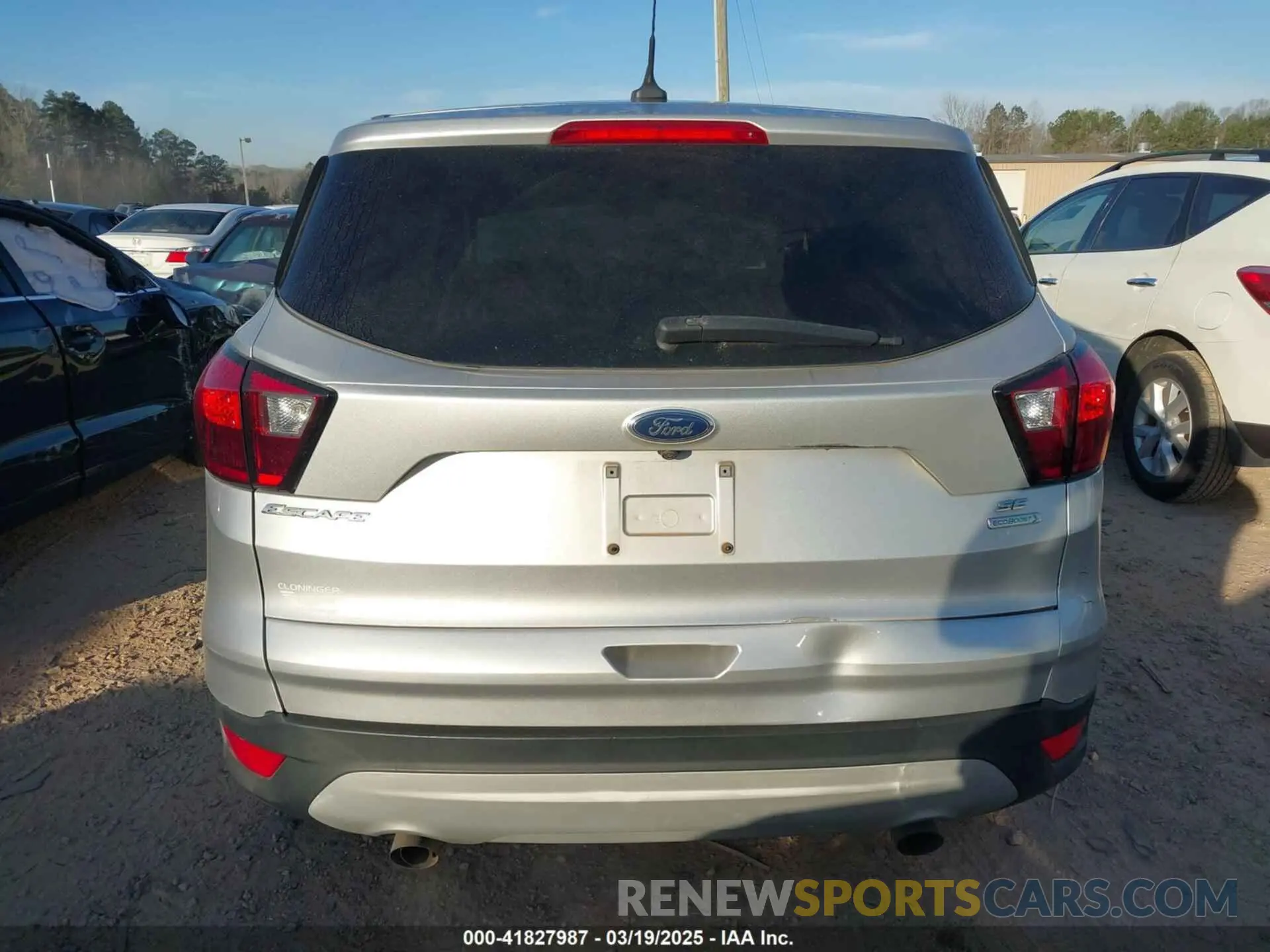 16 Фотография поврежденного автомобиля 1FMCU0GD7KUB45277 FORD ESCAPE 2019