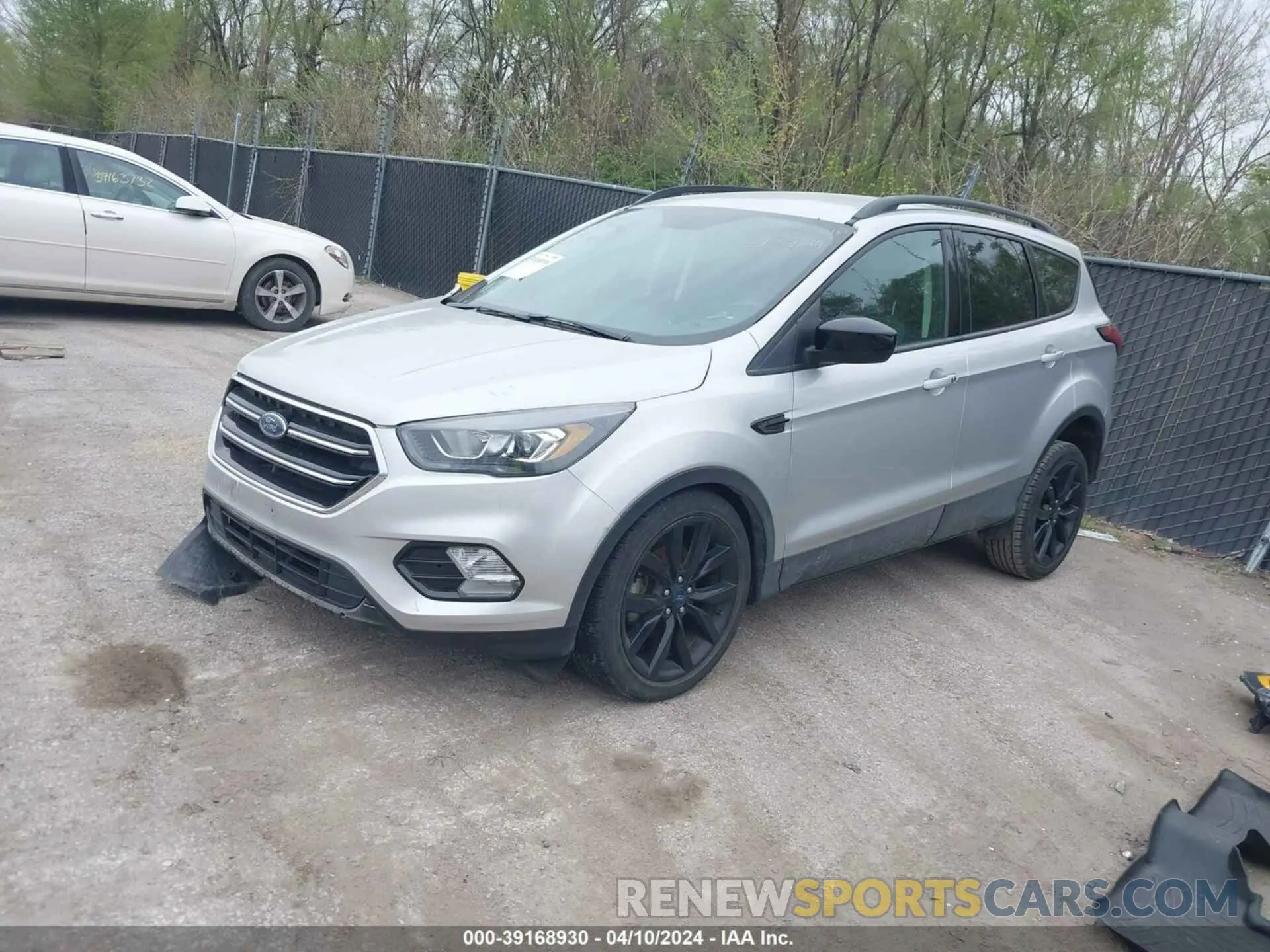 2 Фотография поврежденного автомобиля 1FMCU0GD7KUC33763 FORD ESCAPE 2019