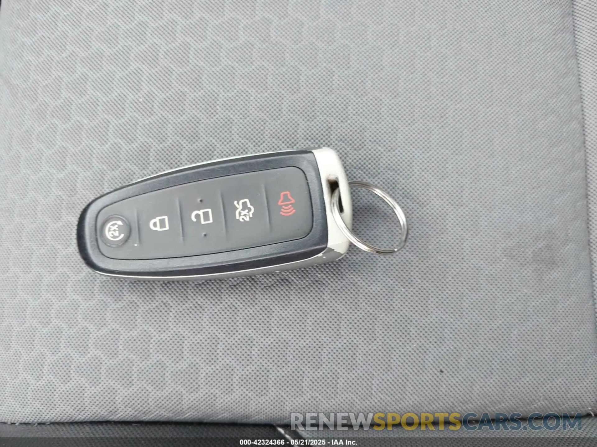 11 Photograph of a damaged car 1FMCU0GD8KUA17808 FORD ESCAPE 2019