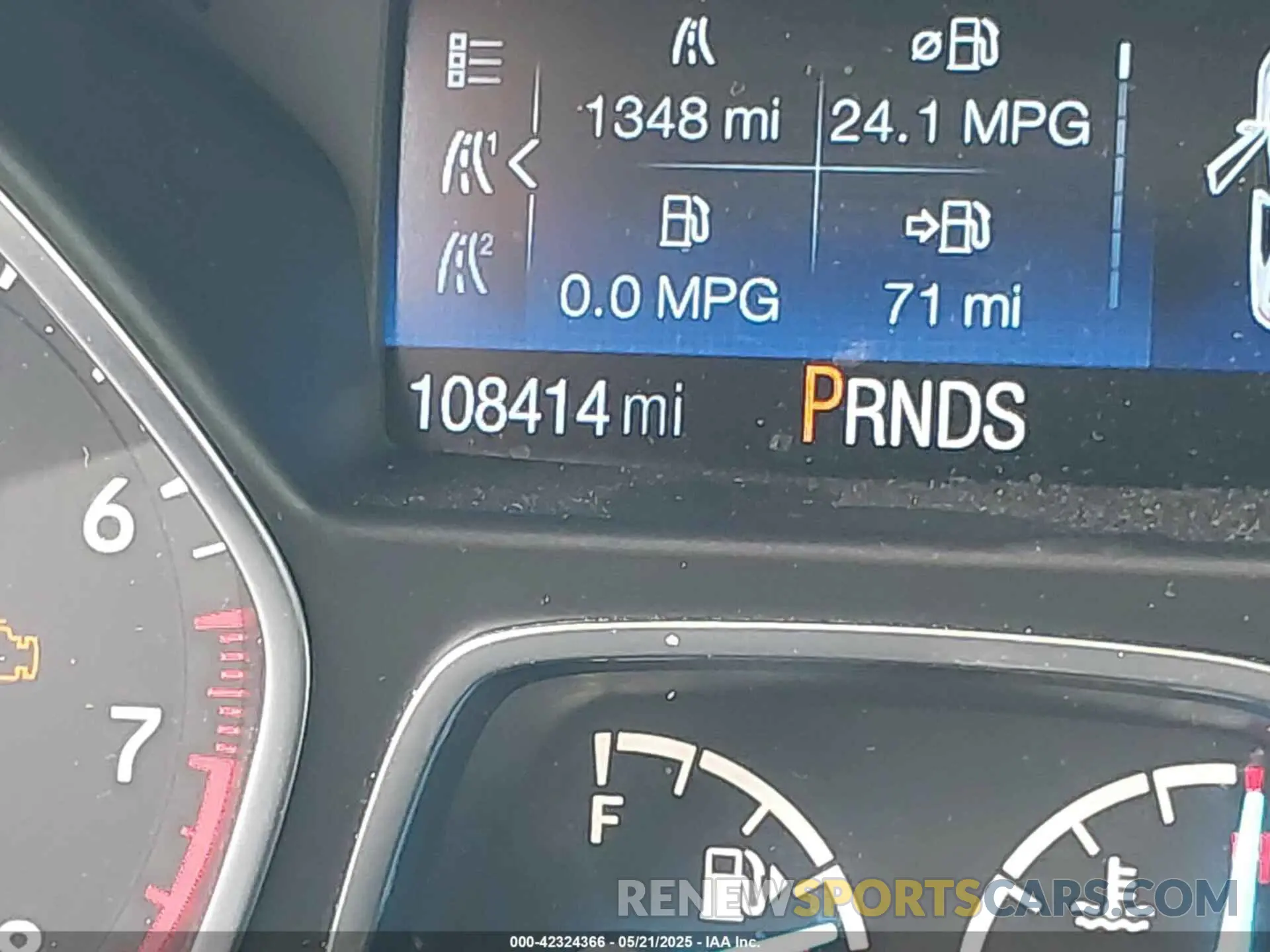 15 Photograph of a damaged car 1FMCU0GD8KUA17808 FORD ESCAPE 2019