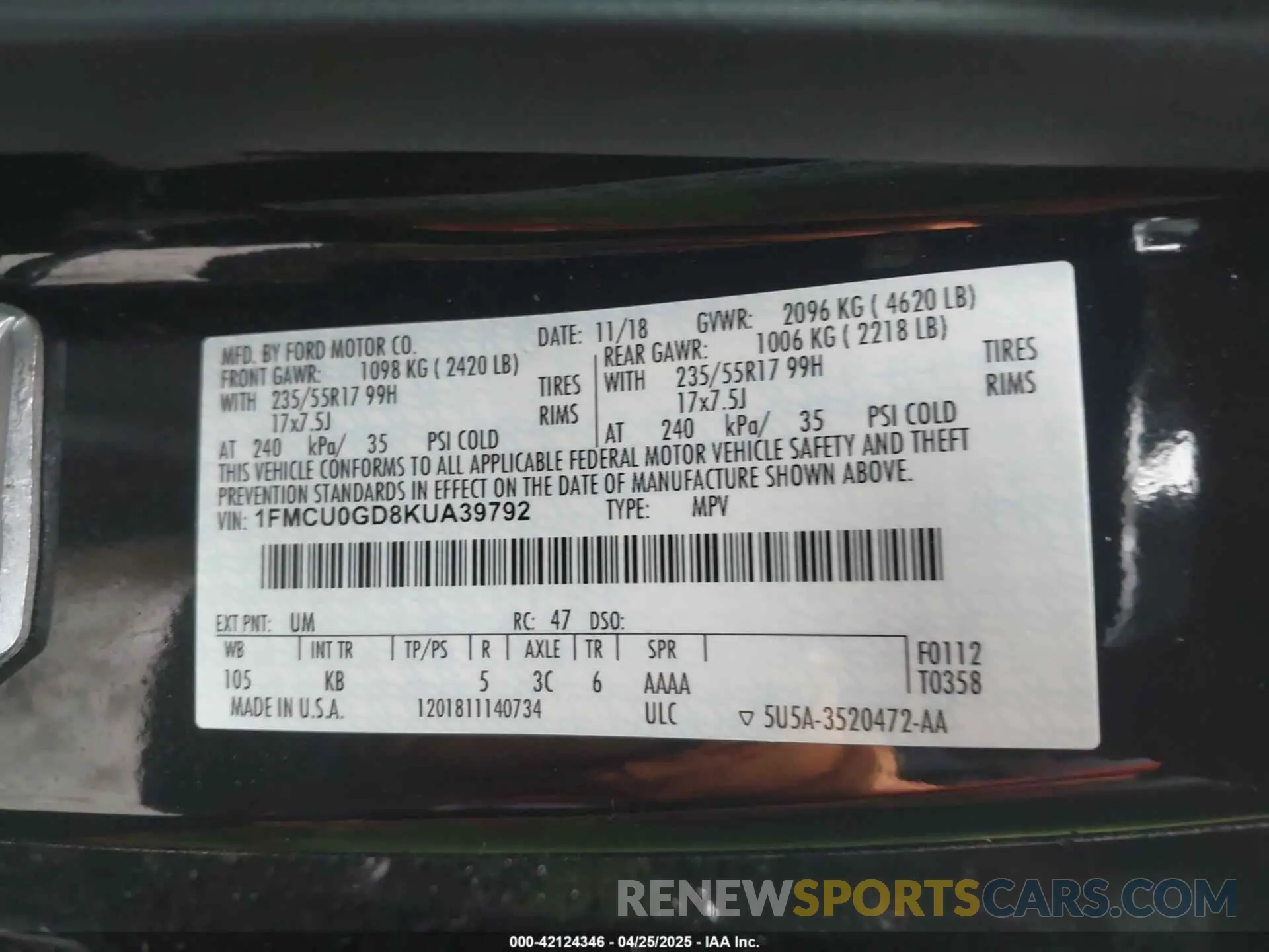 9 Photograph of a damaged car 1FMCU0GD8KUA39792 FORD ESCAPE 2019