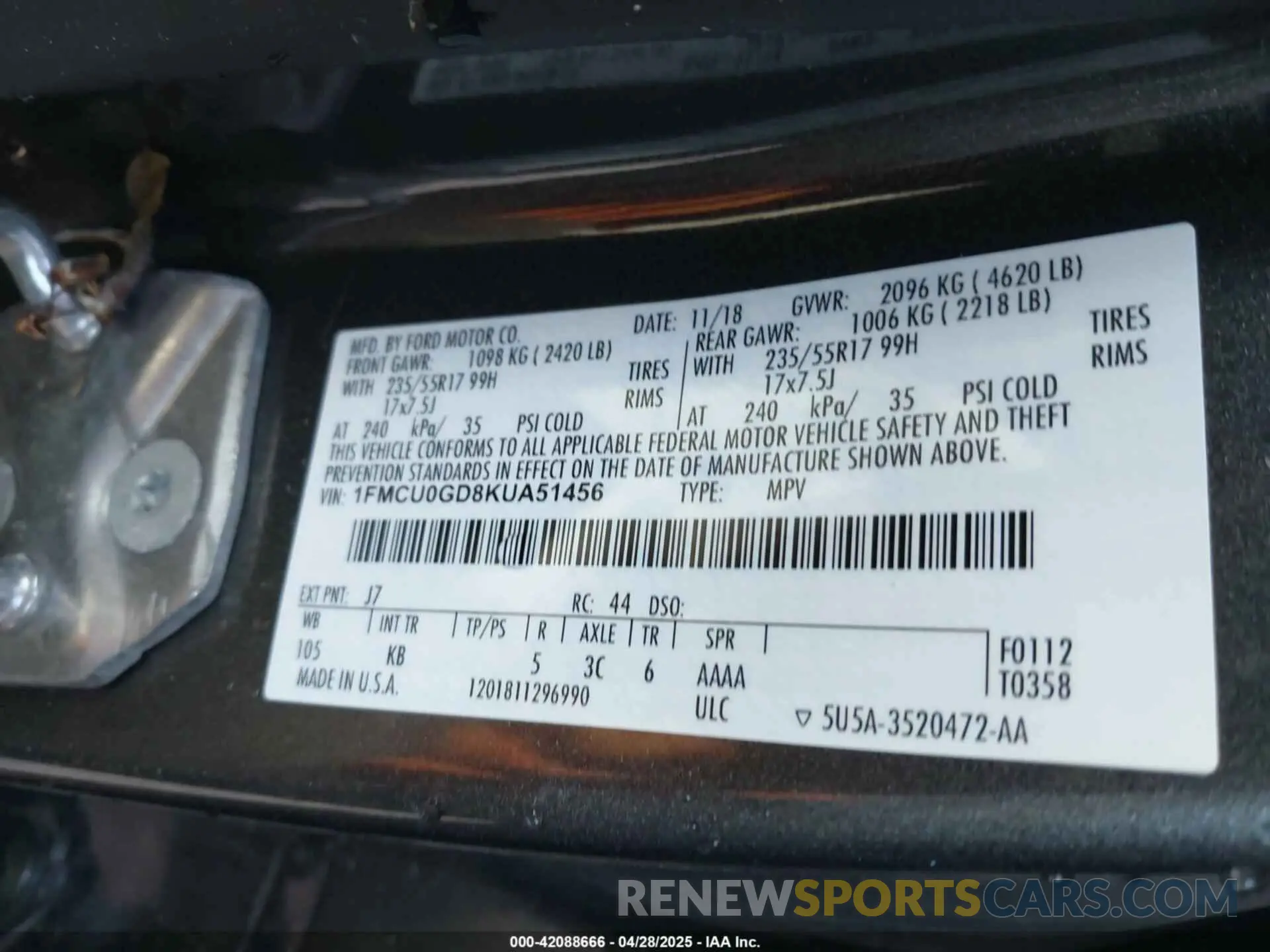 9 Фотография поврежденного автомобиля 1FMCU0GD8KUA51456 FORD ESCAPE 2019