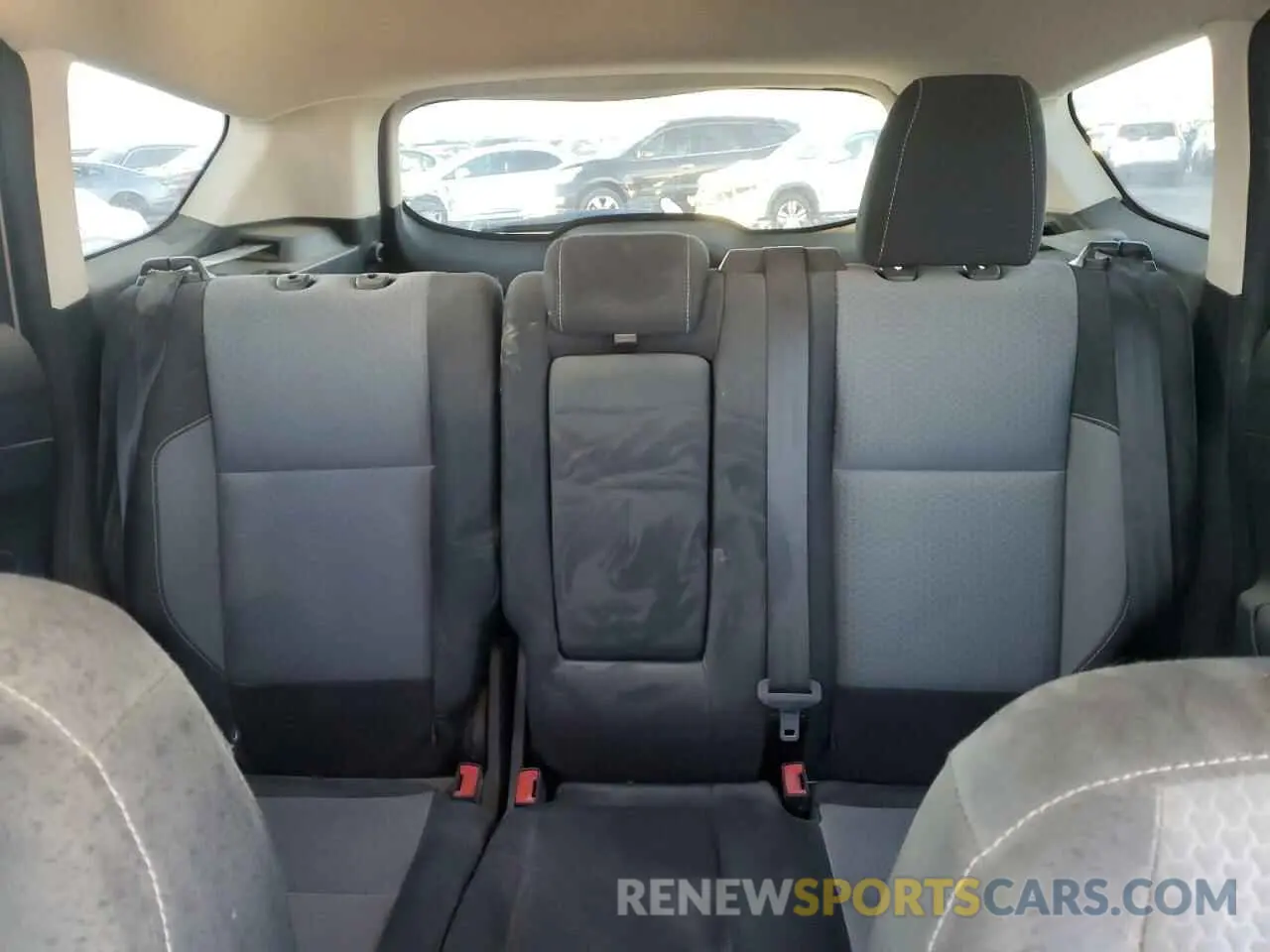 10 Фотография поврежденного автомобиля 1FMCU0GD8KUB06892 FORD ESCAPE 2019