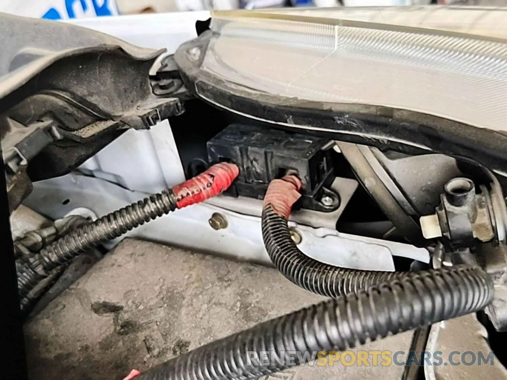 8 Photograph of a damaged car 1FMCU0GD8KUB65862 FORD ESCAPE 2019