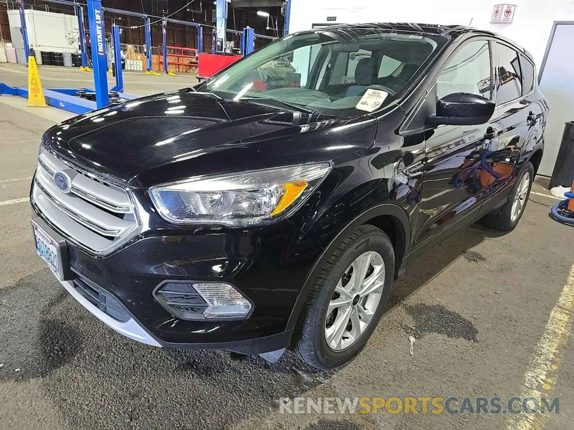 14 Photograph of a damaged car 1FMCU0GD8KUB82550 FORD ESCAPE 2019