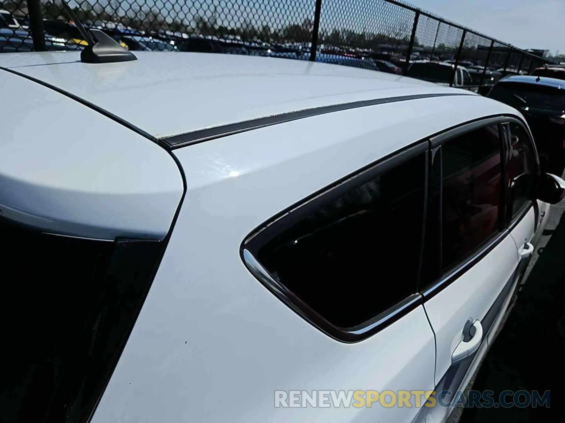 1 Photograph of a damaged car 1FMCU0GD8KUC07771 FORD ESCAPE 2019