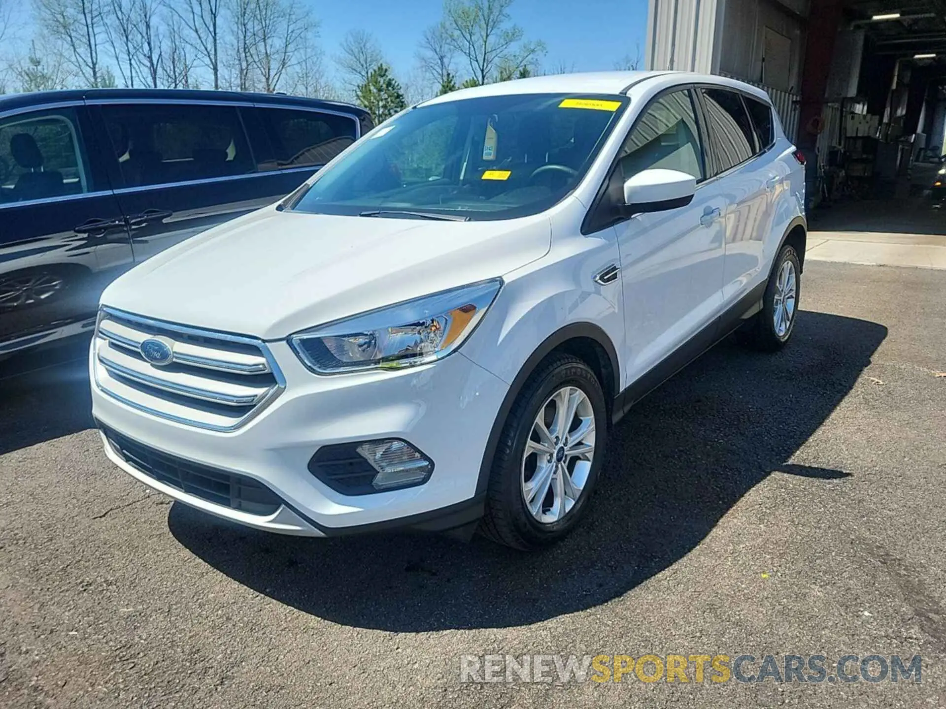 15 Photograph of a damaged car 1FMCU0GD8KUC07771 FORD ESCAPE 2019