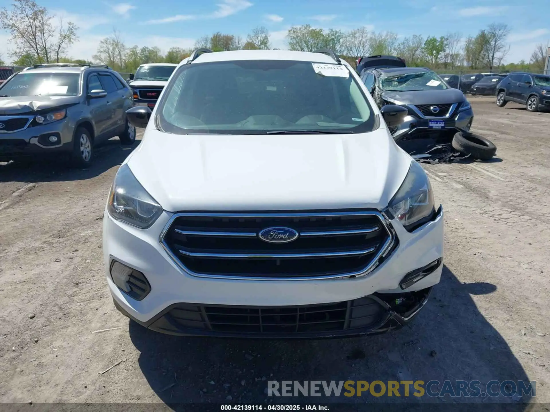 12 Фотография поврежденного автомобиля 1FMCU0GD9KUA16487 FORD ESCAPE 2019