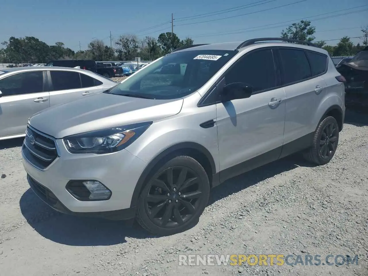 1 Фотография поврежденного автомобиля 1FMCU0GD9KUA30082 FORD ESCAPE 2019
