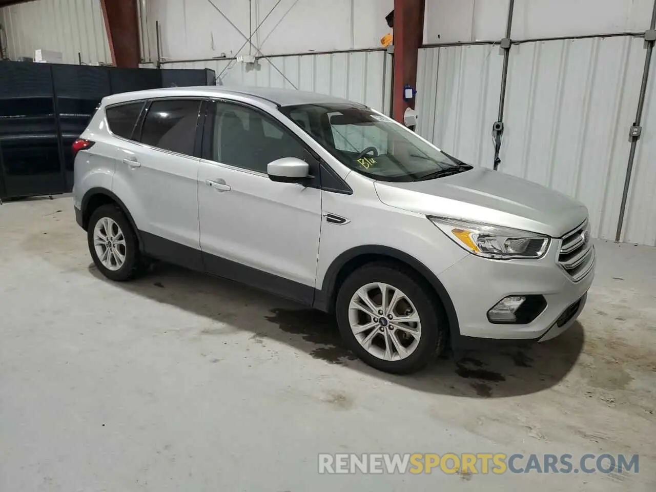 4 Фотография поврежденного автомобиля 1FMCU0GD9KUA65480 FORD ESCAPE 2019