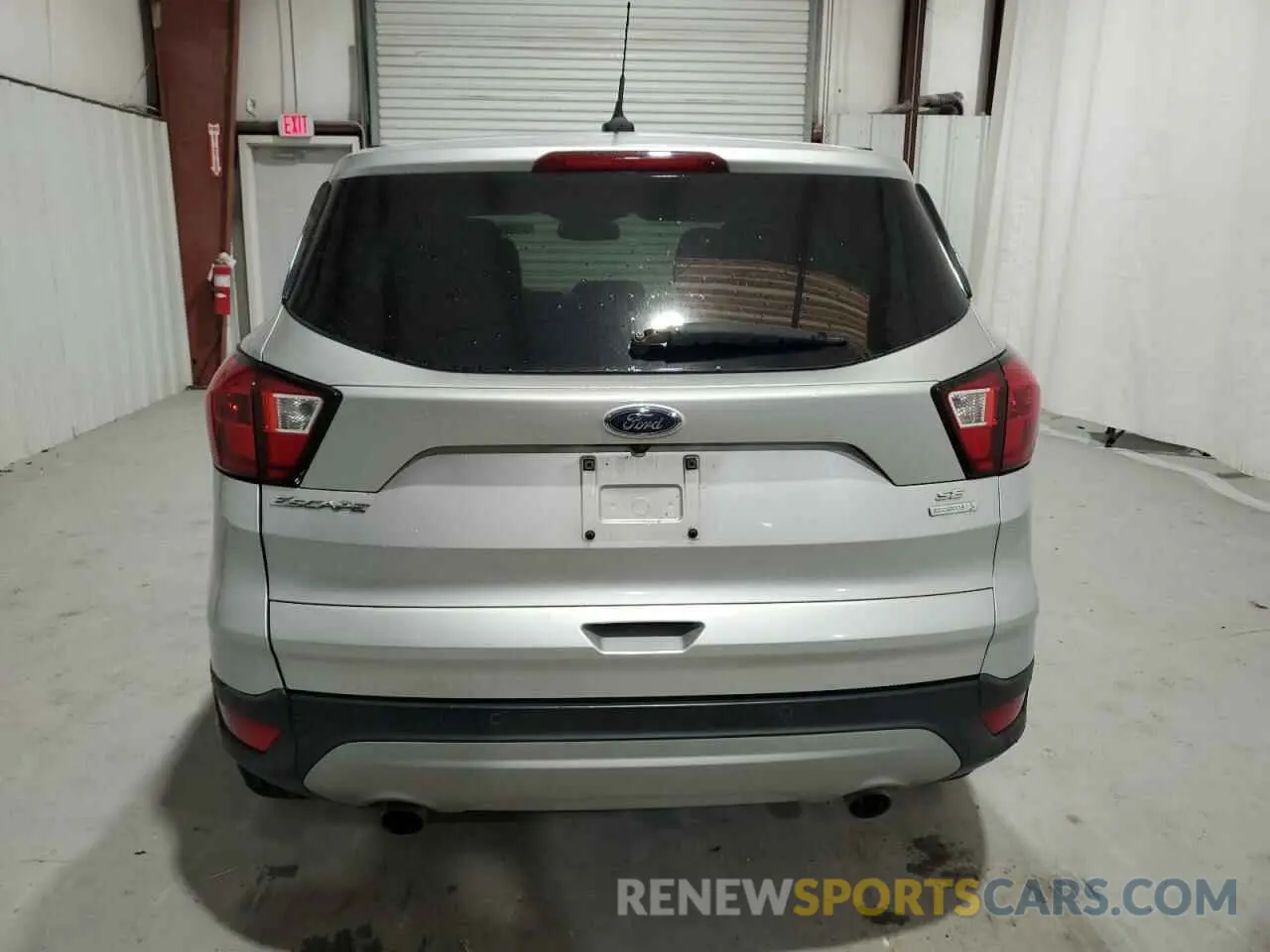 6 Фотография поврежденного автомобиля 1FMCU0GD9KUA65480 FORD ESCAPE 2019