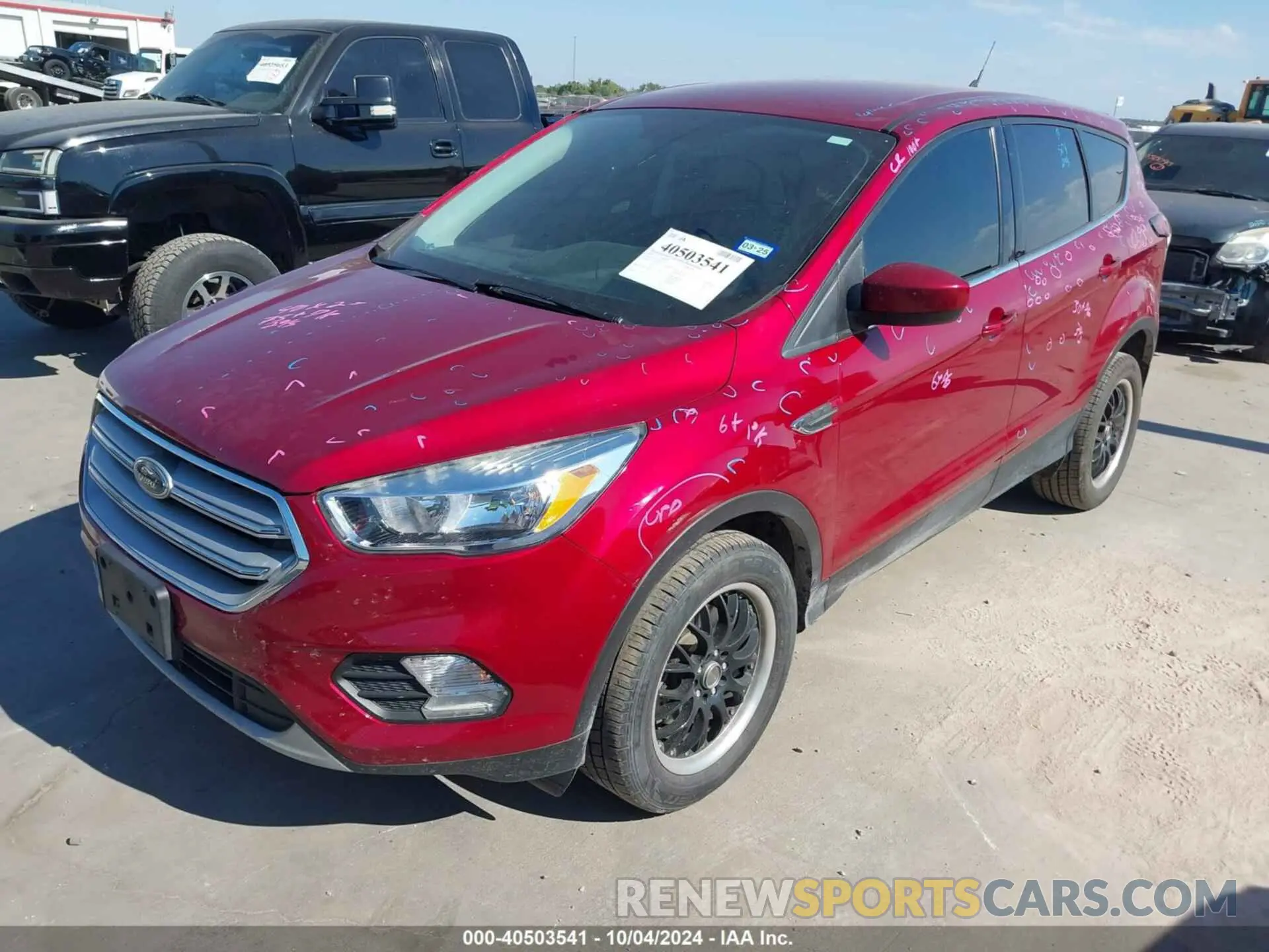 2 Фотография поврежденного автомобиля 1FMCU0GD9KUA71117 FORD ESCAPE 2019