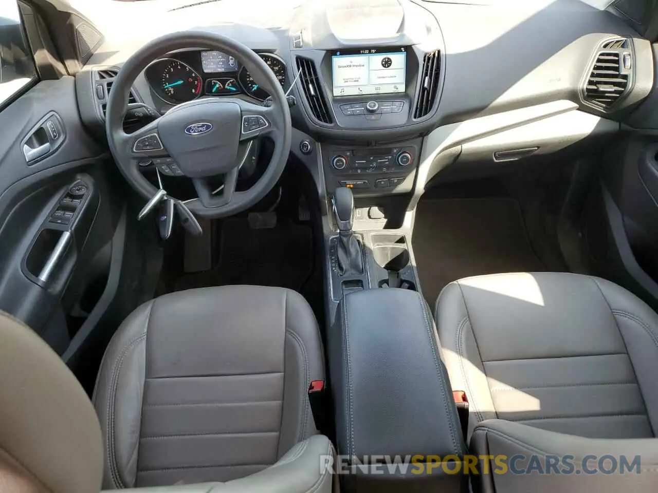 8 Photograph of a damaged car 1FMCU0GD9KUA83476 FORD ESCAPE 2019