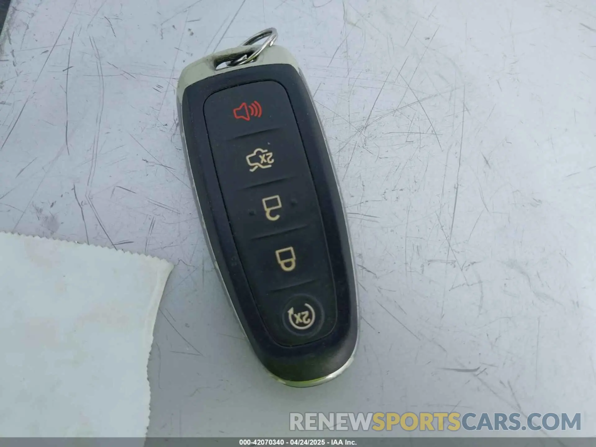 11 Фотография поврежденного автомобиля 1FMCU0GD9KUB09574 FORD ESCAPE 2019