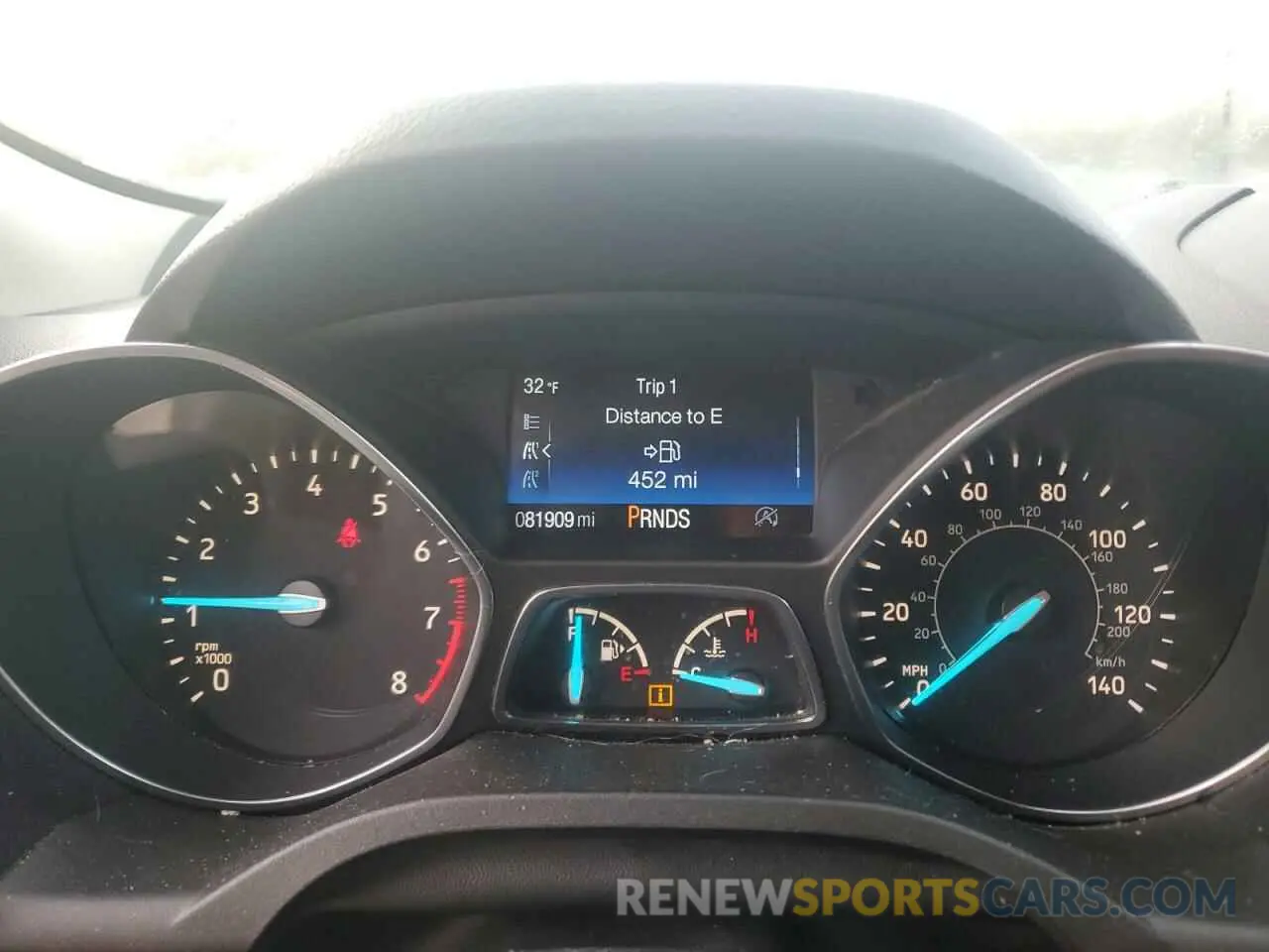 9 Photograph of a damaged car 1FMCU0GD9KUB29680 FORD ESCAPE 2019