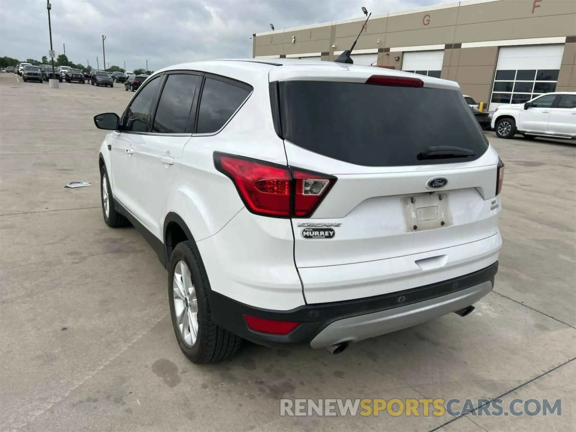7 Photograph of a damaged car 1FMCU0GD9KUC52668 FORD ESCAPE 2019