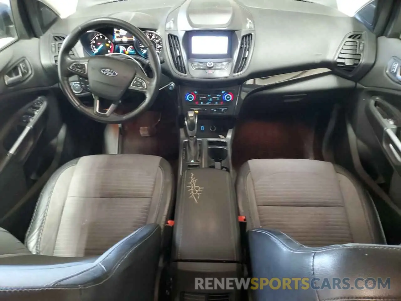 8 Фотография поврежденного автомобиля 1FMCU0GDXKUA64466 FORD ESCAPE 2019