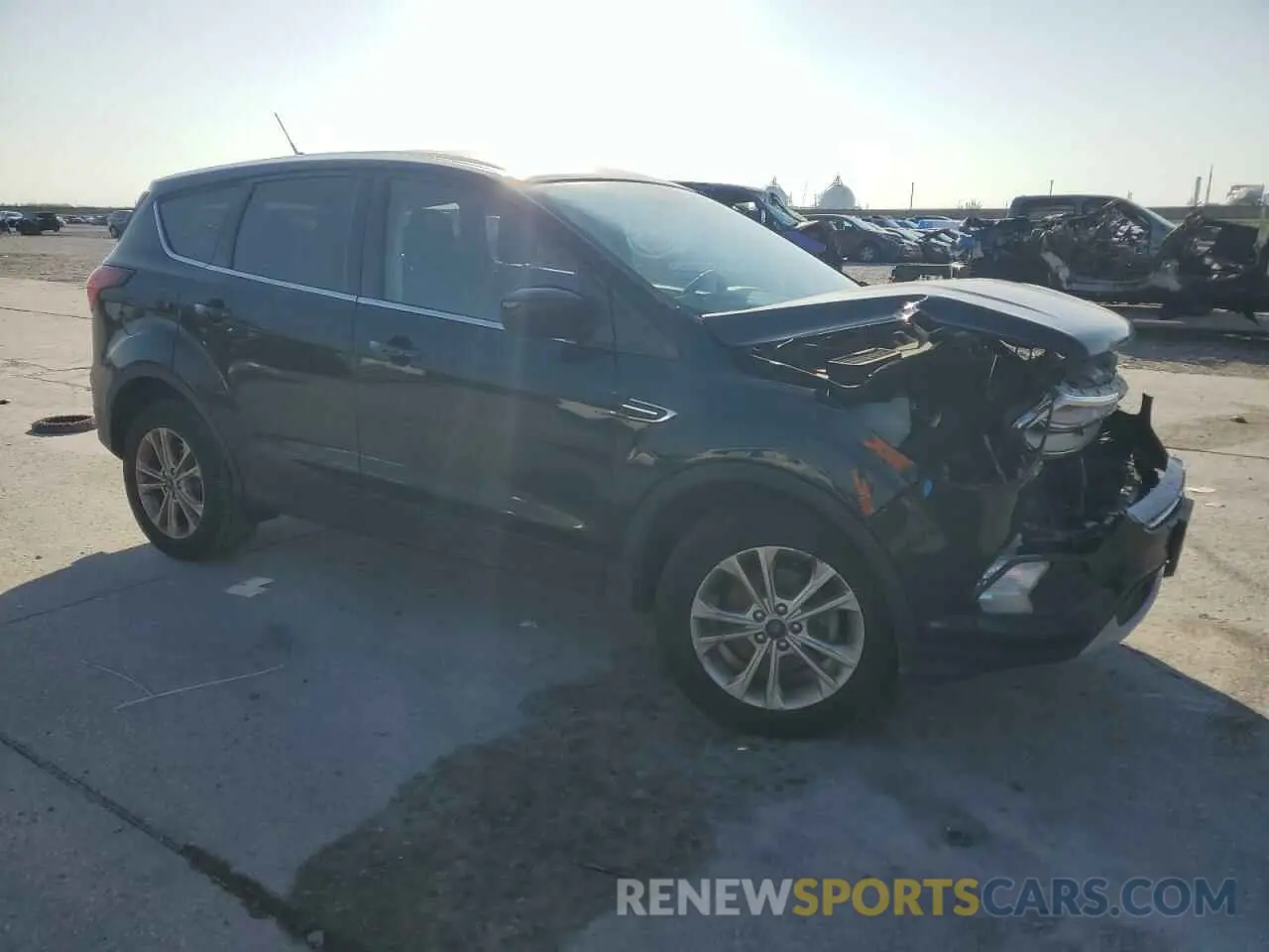 4 Photograph of a damaged car 1FMCU0GDXKUA88878 FORD ESCAPE 2019